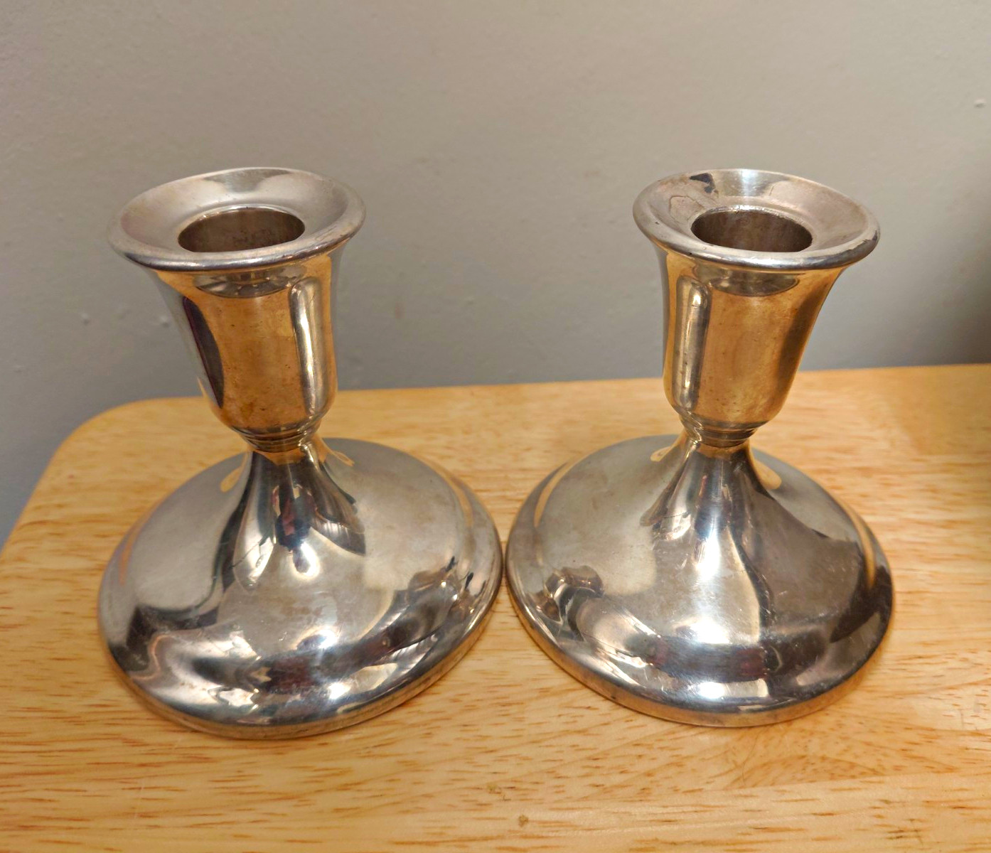 International Silver Co. Silver Plated Round Pair Candle Holders, Set of 2