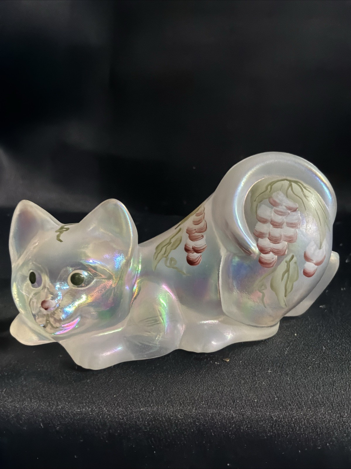 Vintage Hand-Painted Fenton Crouching Kitten Artist Signed K.pinkenpaugh