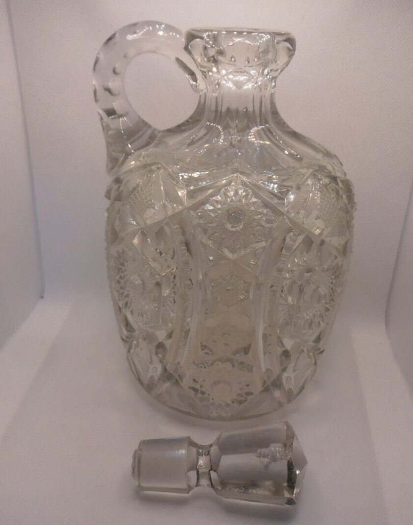 Heavy Pressed Etched Glass Liquid Decanter Bottle with Stopper