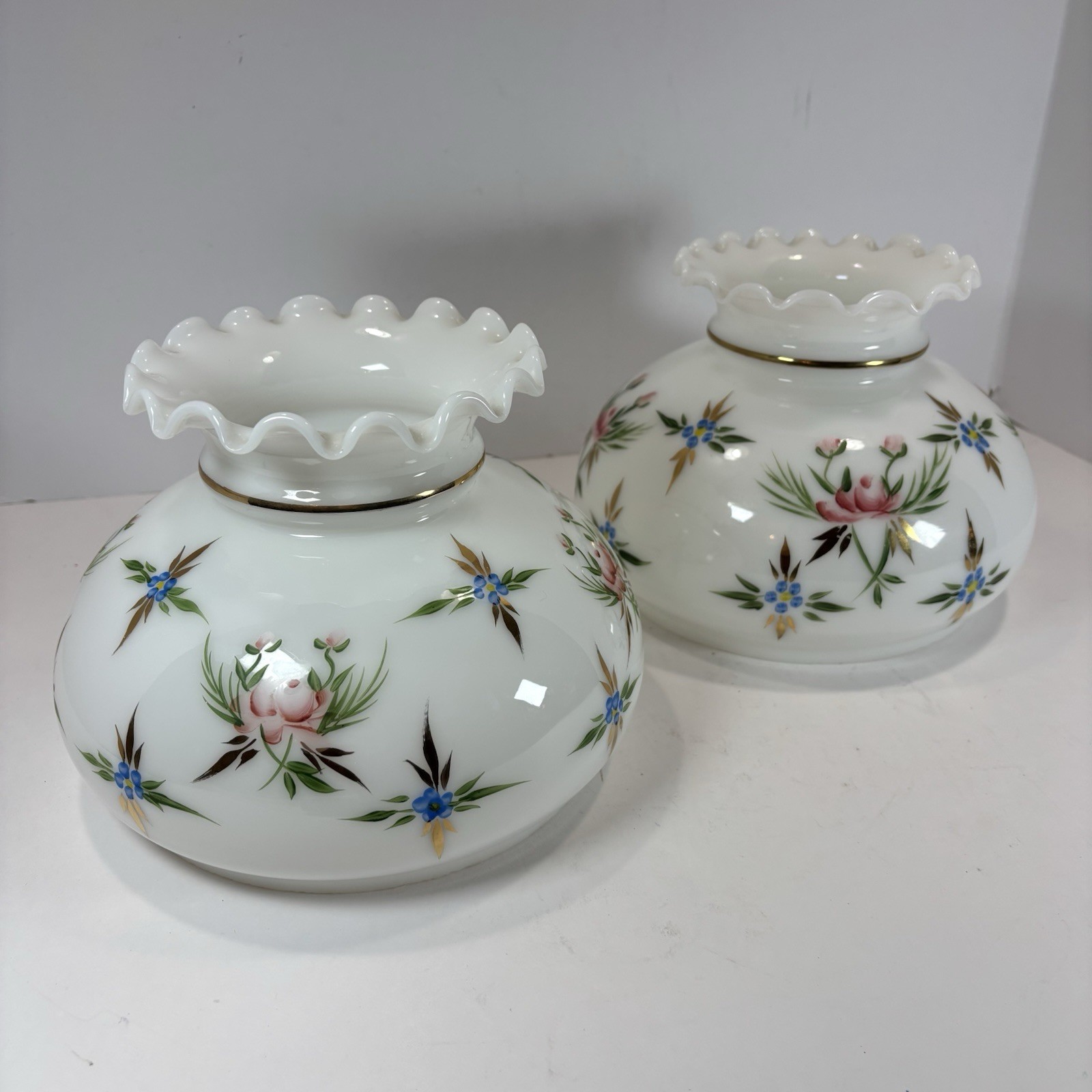 Vtg Pair GWTW Hand Painted Hurricane Oil/Electric Glass Lamp Shade 7\