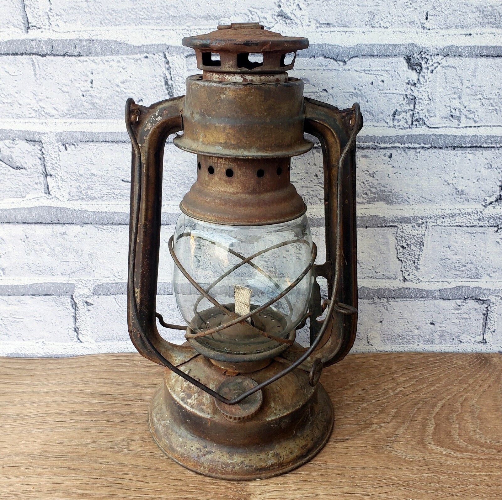 Original Hurricane SUN NO.1 Lamp Antique Collectible Kerosene Vintage Lantern.