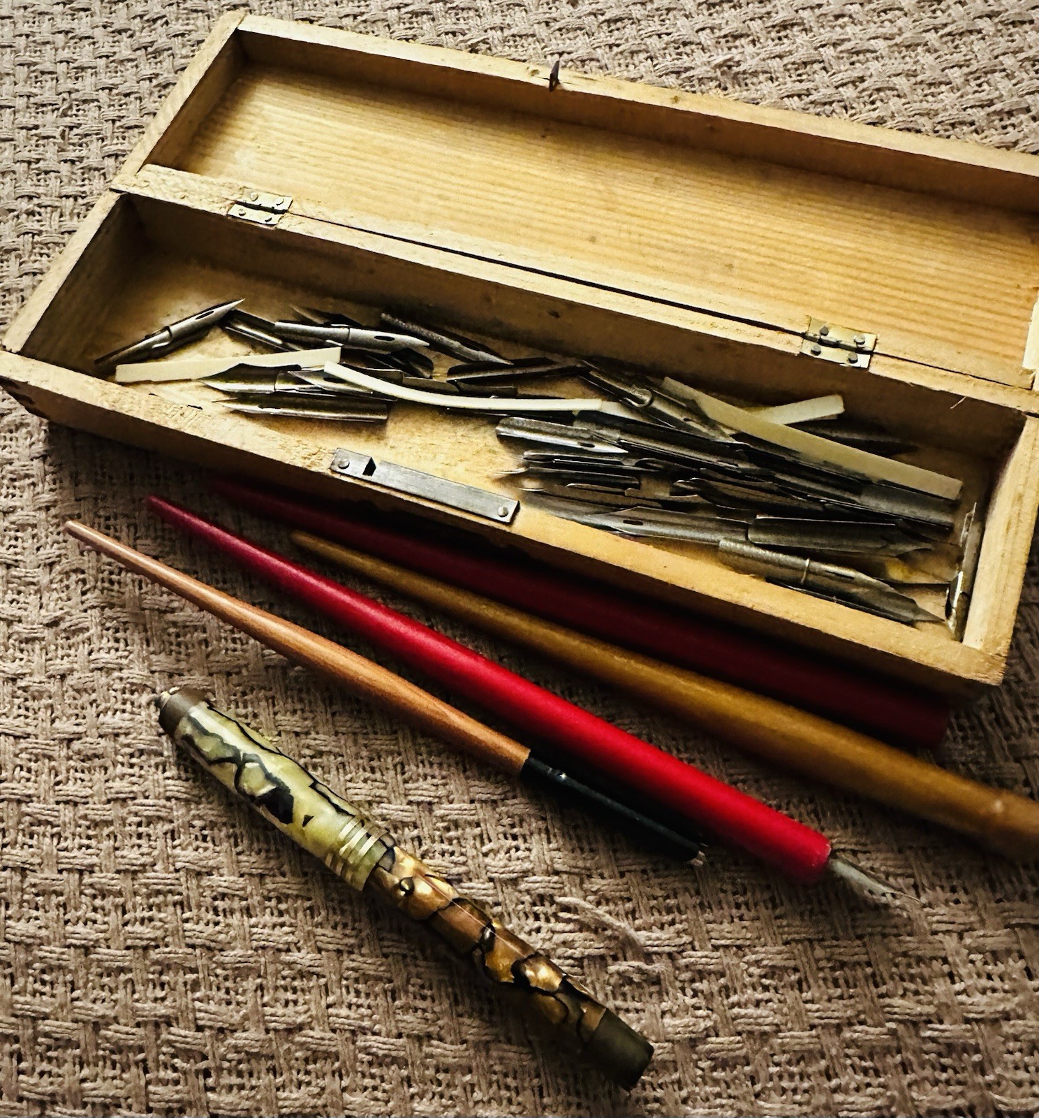 1920s Parker Duofold Fountain Pen With Extras.