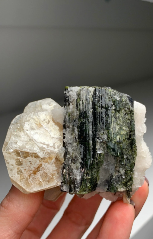 Fantastic Green Tourmaline with Muscovite Flowers & Snow Albite