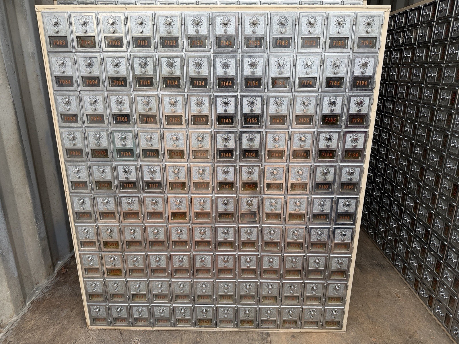 (120) VINTAGE POST OFFICE University doors, cabinet, can ship