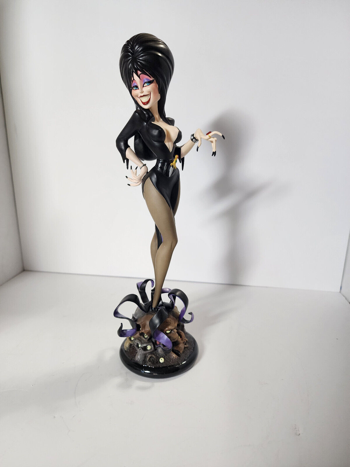 ELVIRA MISTRESS OF THE DARK MAQUETTE STATUE Electric Tiki Tooned-Up Television