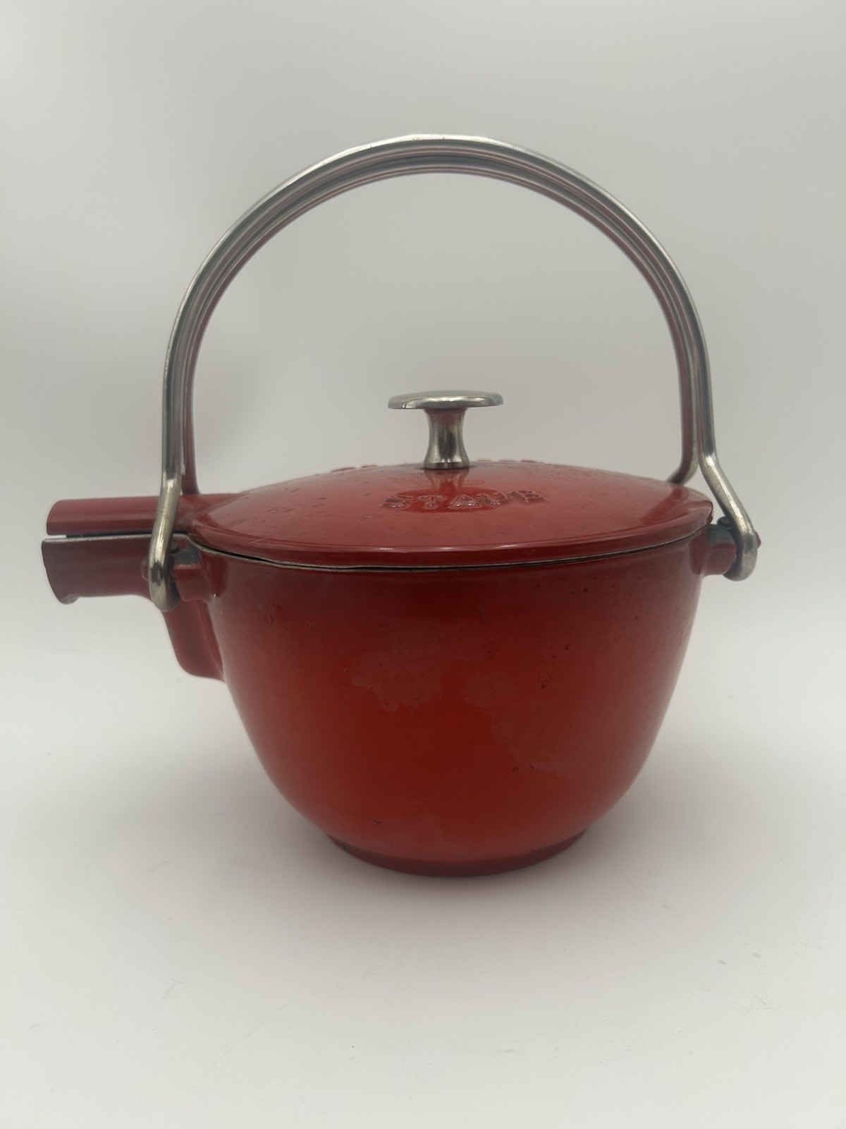 Vintage Staub La Theiere Cast Iron 1.0 qt Round Kettle Red Made Is France