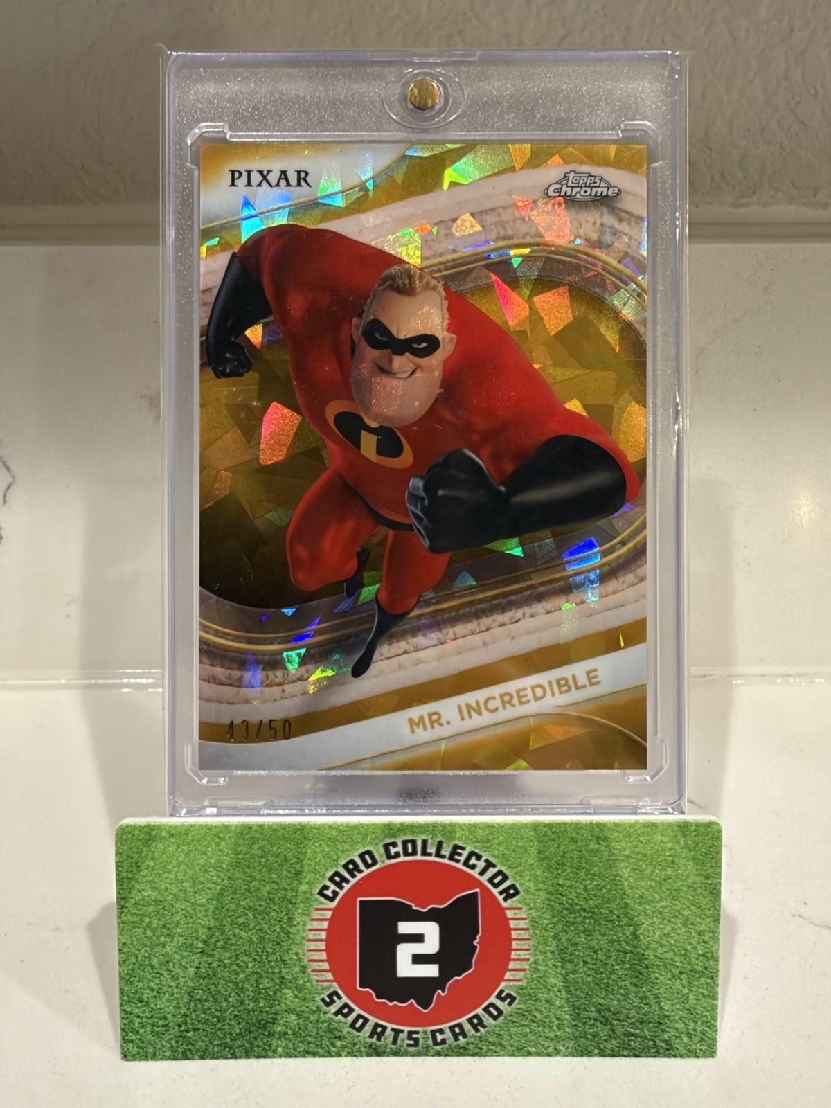 2025 Topps Chrome Disney Sapphire Mr.Incredible Gold /50
