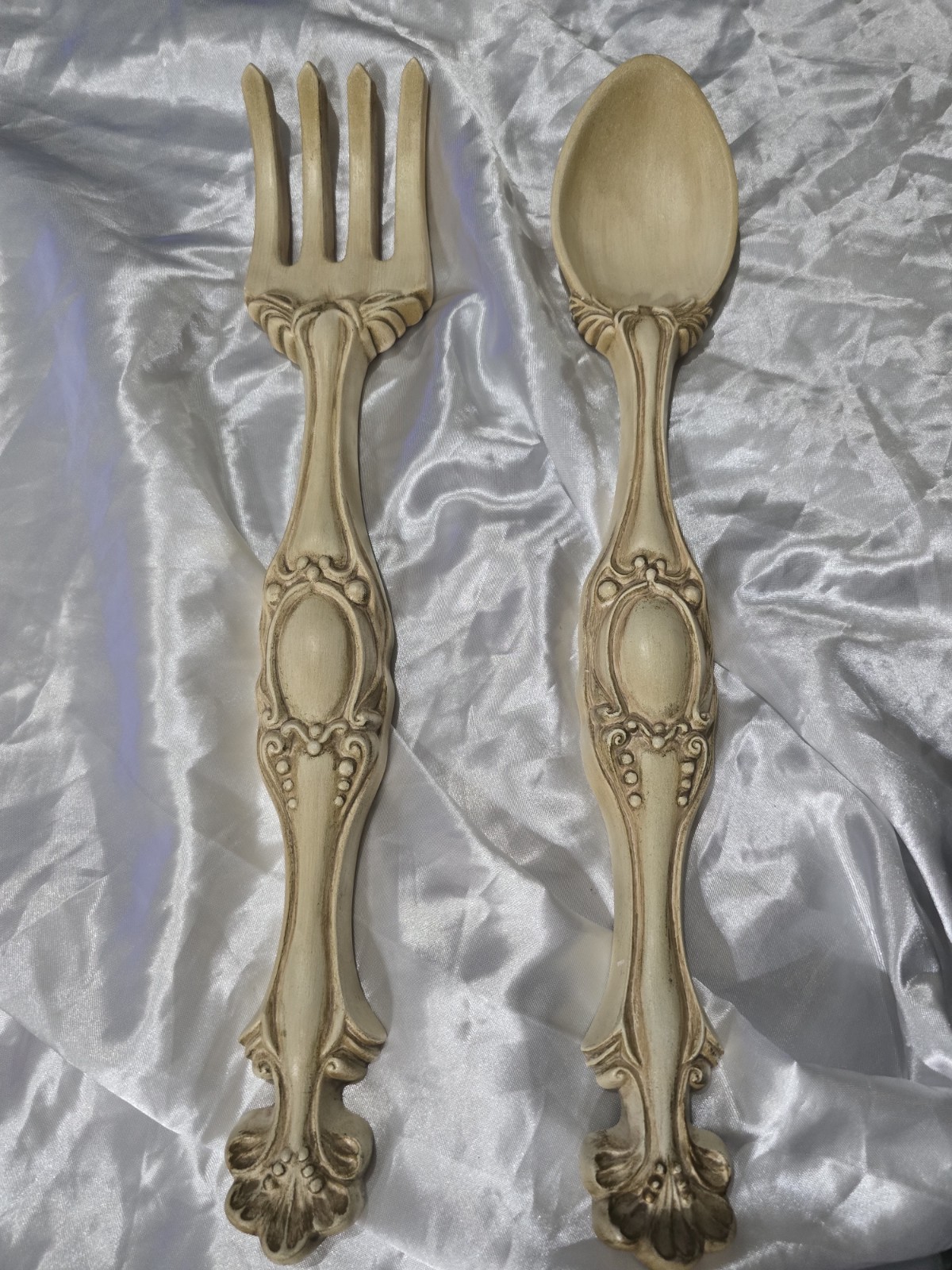 Vintage Arnel's Ceramic Spoon Fork Wall Hanging Set Ornate Ivory Cottagecore