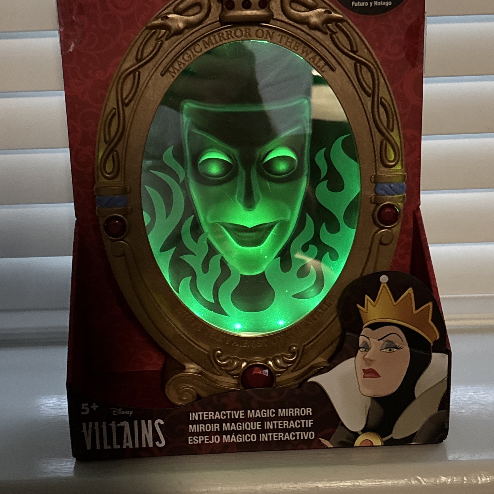 Disney Parks Snow White & Seven Dwarfs Evil Queen Magic Mirror Toy New 2026