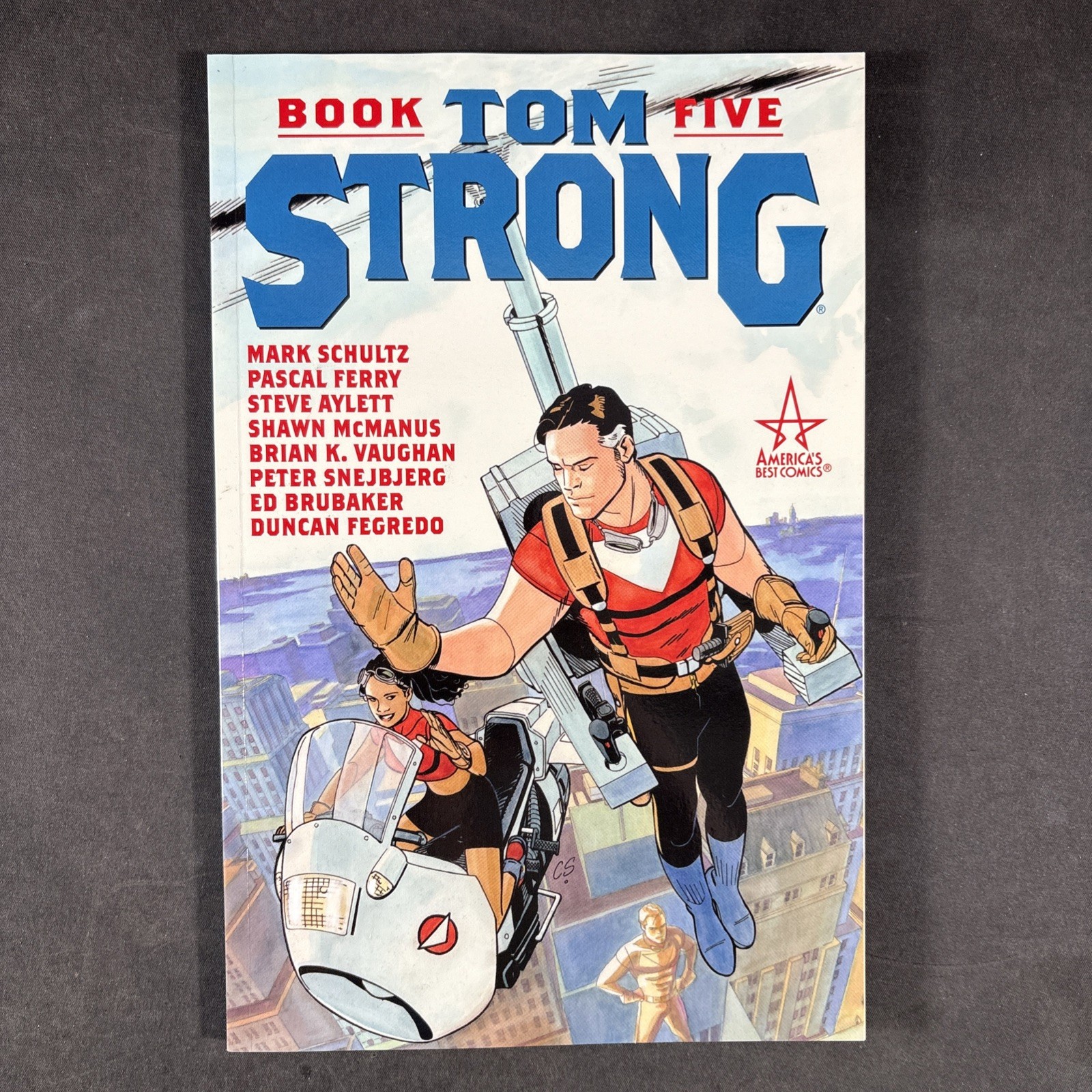 TOM STRONG BOOK 5 BRIAN K VAUGHN TRADE PAPERBACK TPB CLEAN NEVER READ DIAMOND
