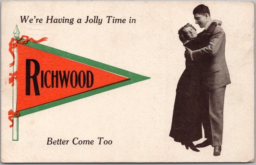 Vintage 1914 RICHWOOD, Wisconsin Greetings Postcard 