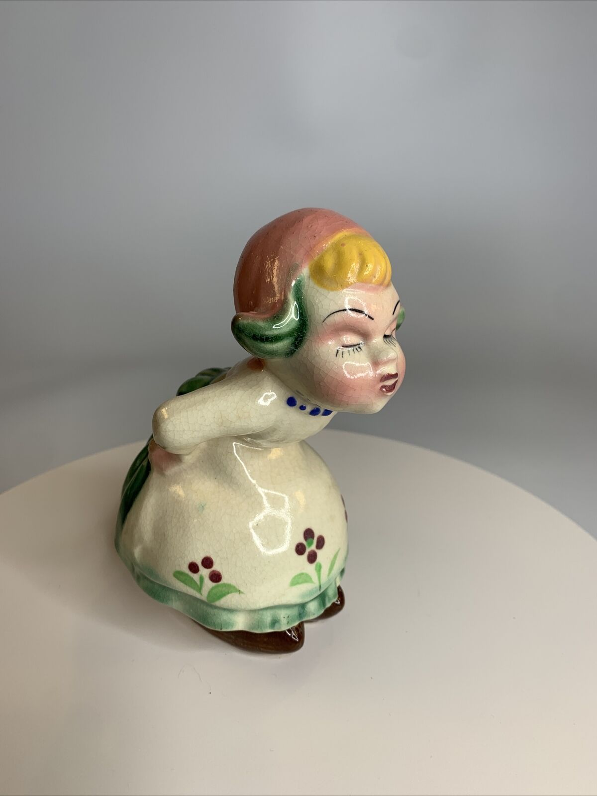 Vintage Japan Ceramic Kissing Dutch Girl Figurine With Green Dress Pink Bonnet