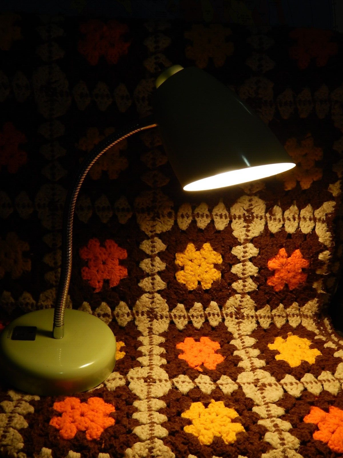 Green Metal Desk Lamp ~ Electric Portable Luminaire ~ Gooseneck w/ Outlet