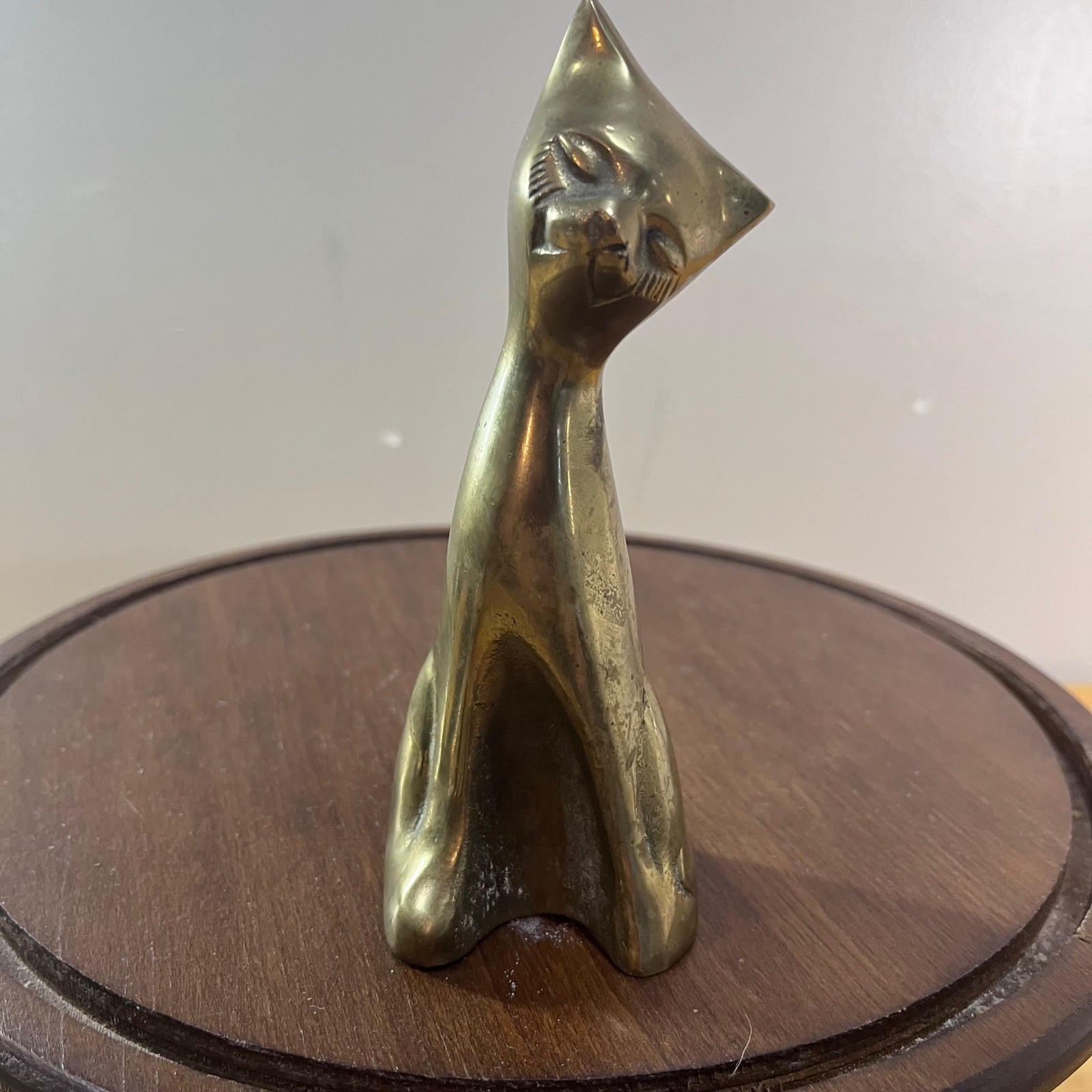 Vtg Mid Century Modern Brass Cat Figurine Sleek Tilted Head MCM Decor 6.25