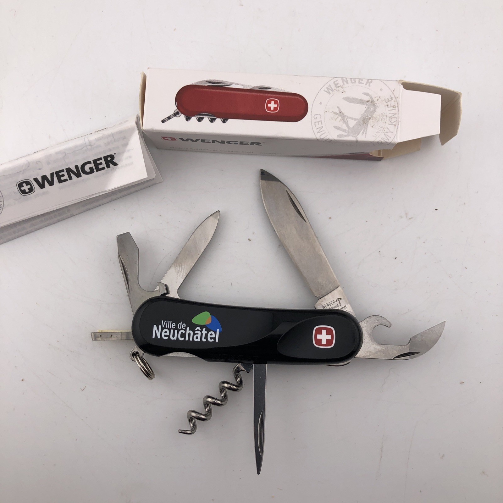 Wenger Evolution 10.P2 Folding Folder Black Swiss Army Knife. Ville de Neuchâel Wenger Evolution 10.P2 Folding Folder Black Swiss Army Knife. Ville de Neuchâel
