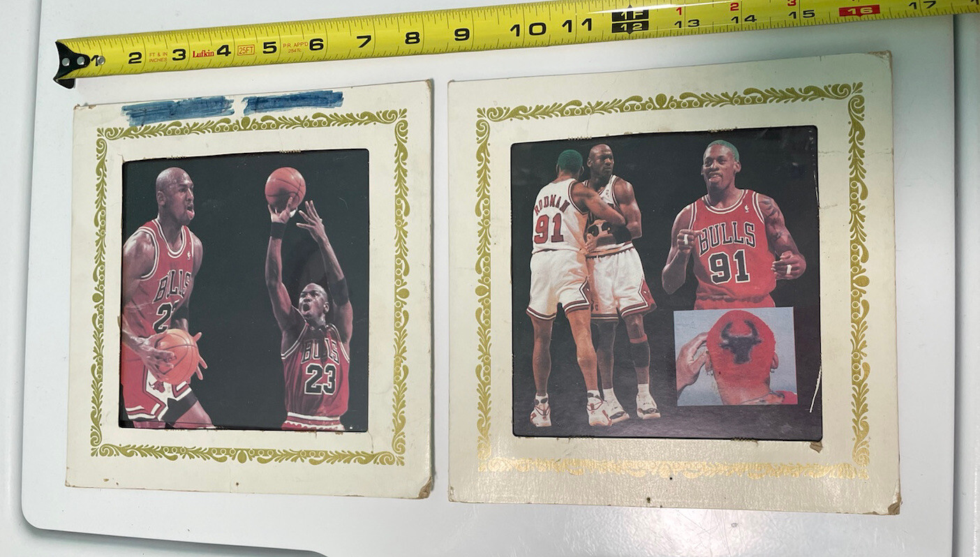 (2) Vintage Chicago Bulls Carnival Glass Prizes Michael Jordan Dennis Rodman 6x6