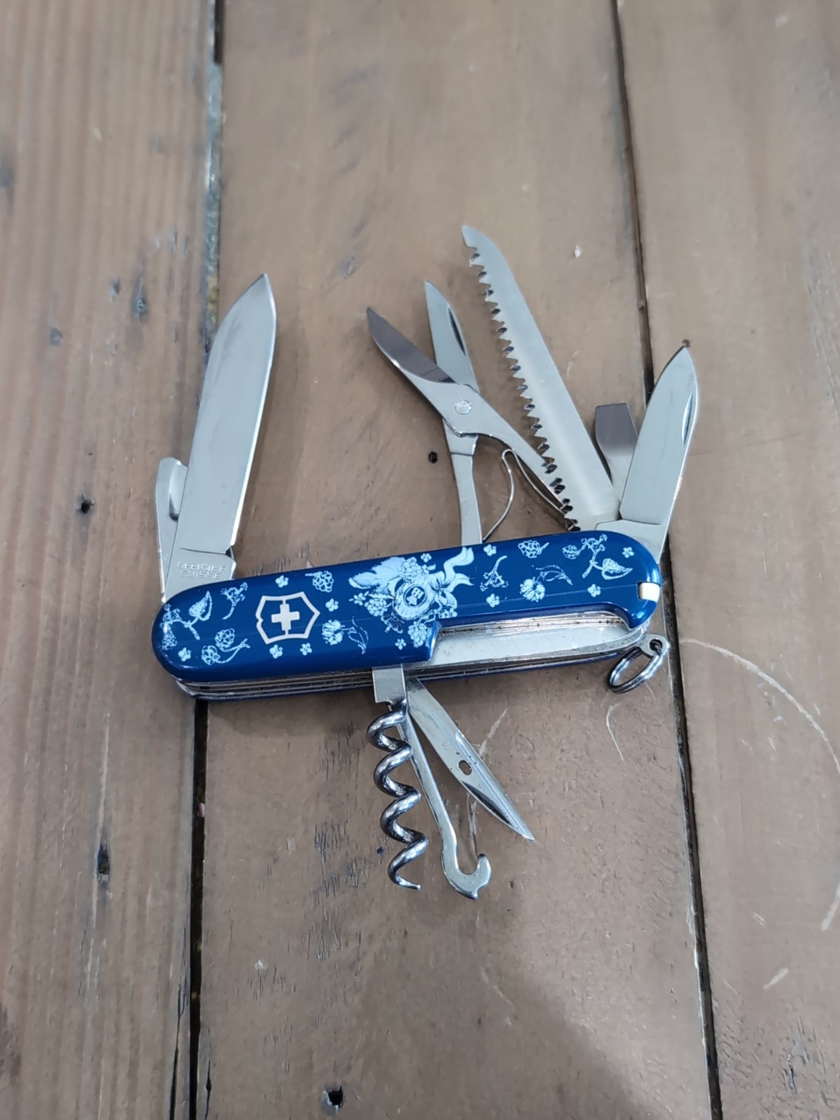 Victorinox - Huntsman Royal Bavarian Kulturgut - Swiss Army Multi-Tool - BS-47
