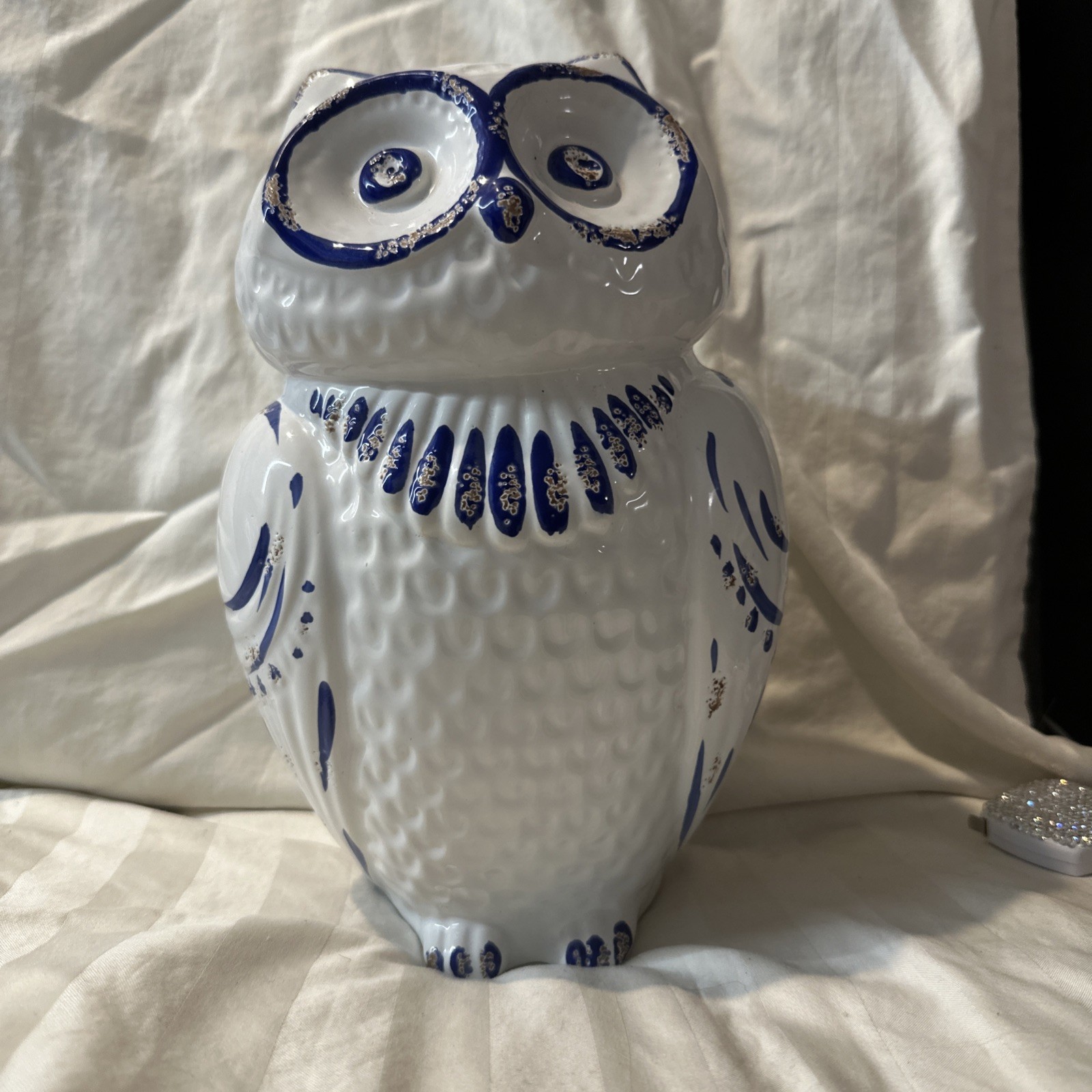 Vintage Porcelain vintage styled blue and white OWL Statue 11” tall 20” Diameter