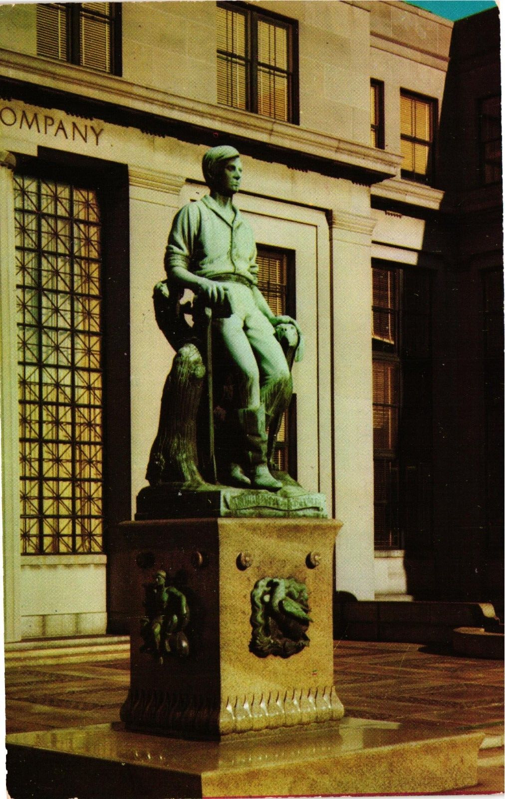Statue Of Abraham Lincoln At National Life Insurance Building c1950 Postcard
