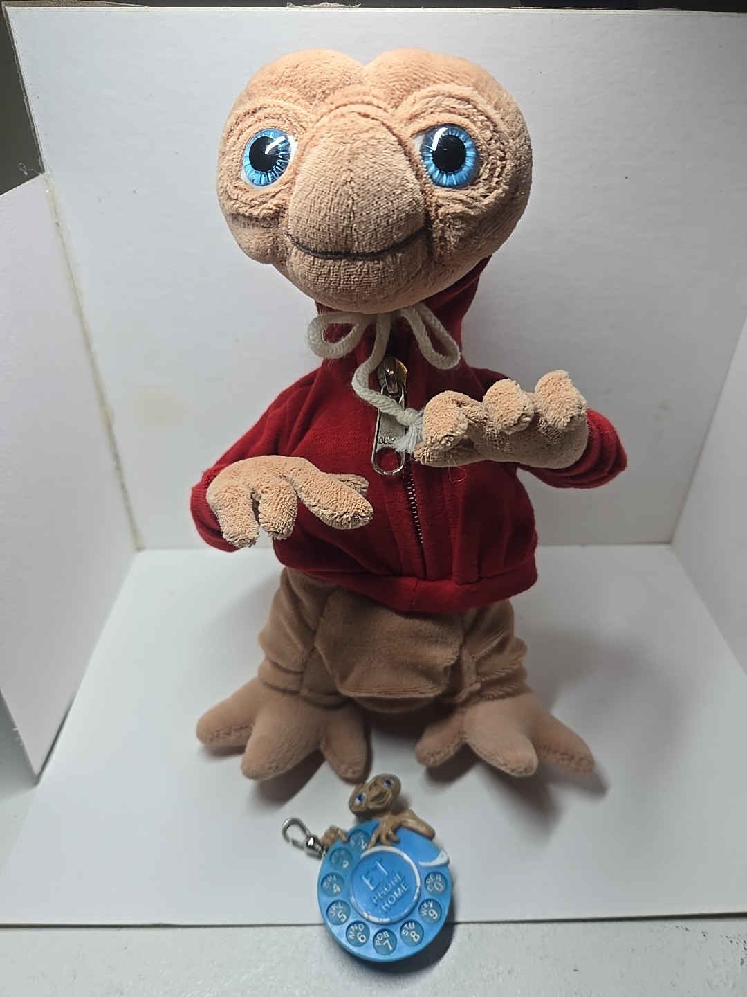 Vintage 1984 Avon E.T. Key Ring Coin Holder And 9