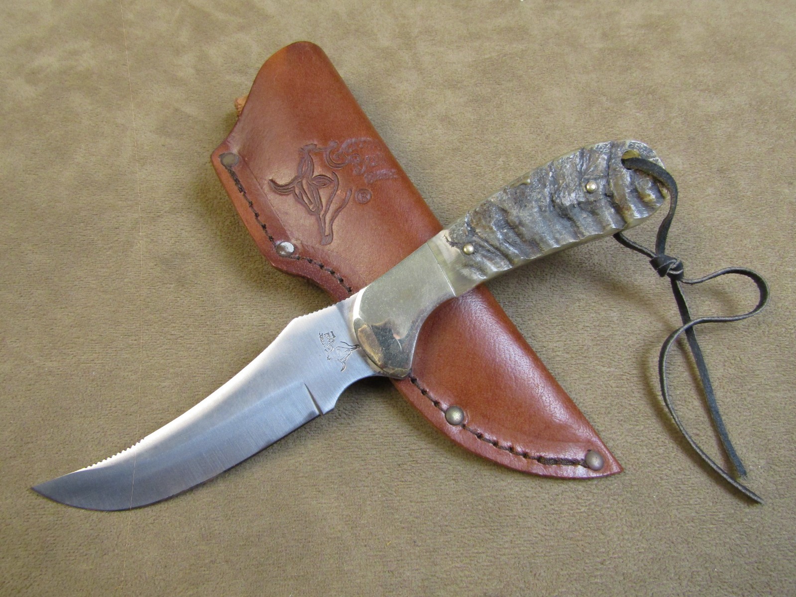 VINTAGE GERNMAN BULL BRAND GB-109RH SS RAMS HORN HANDMADE SKINNING KNIFE