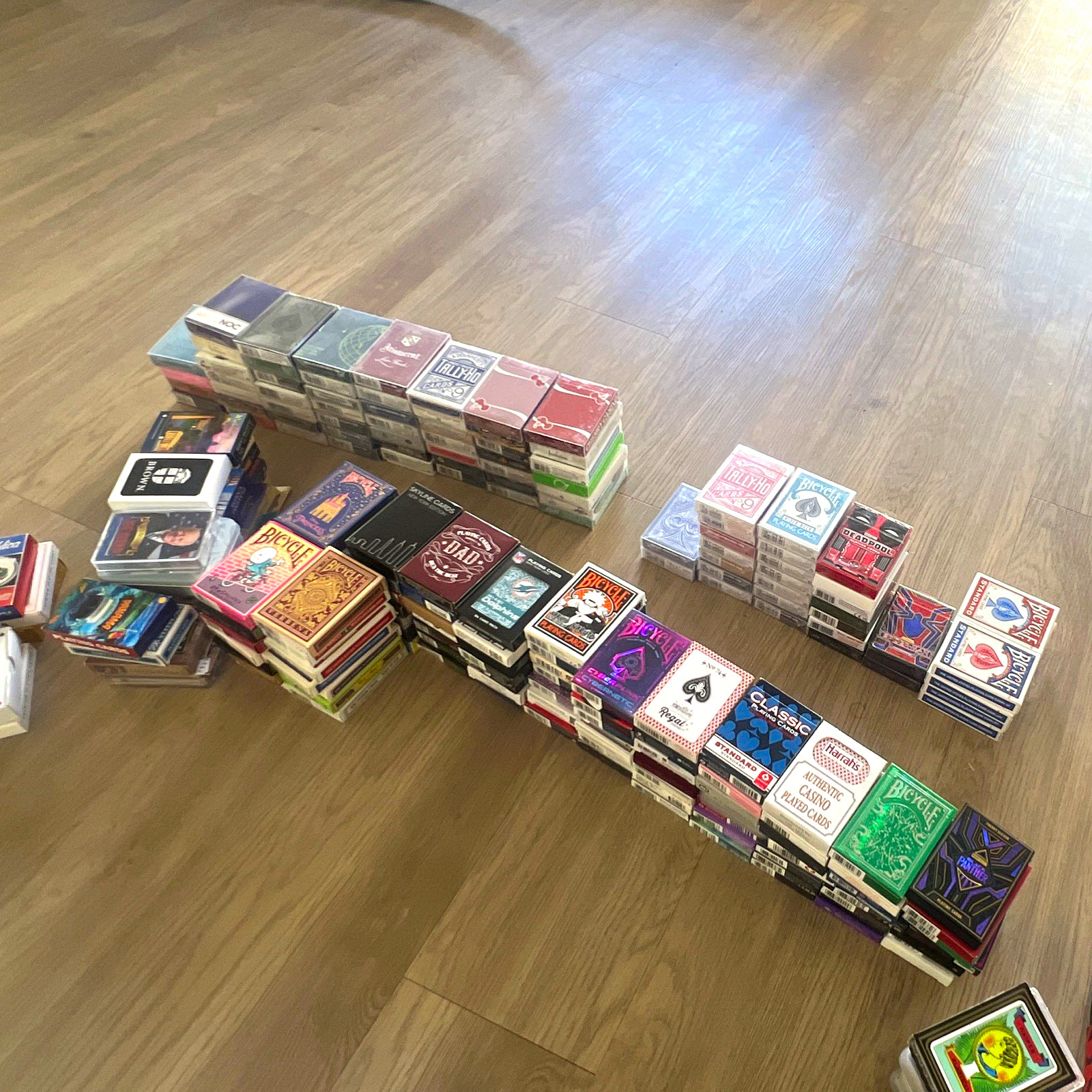 Lot of 100+ Assorted Mixed Playing Card Decks Lot of 100+ Assorted Mixed Playing Card Decks