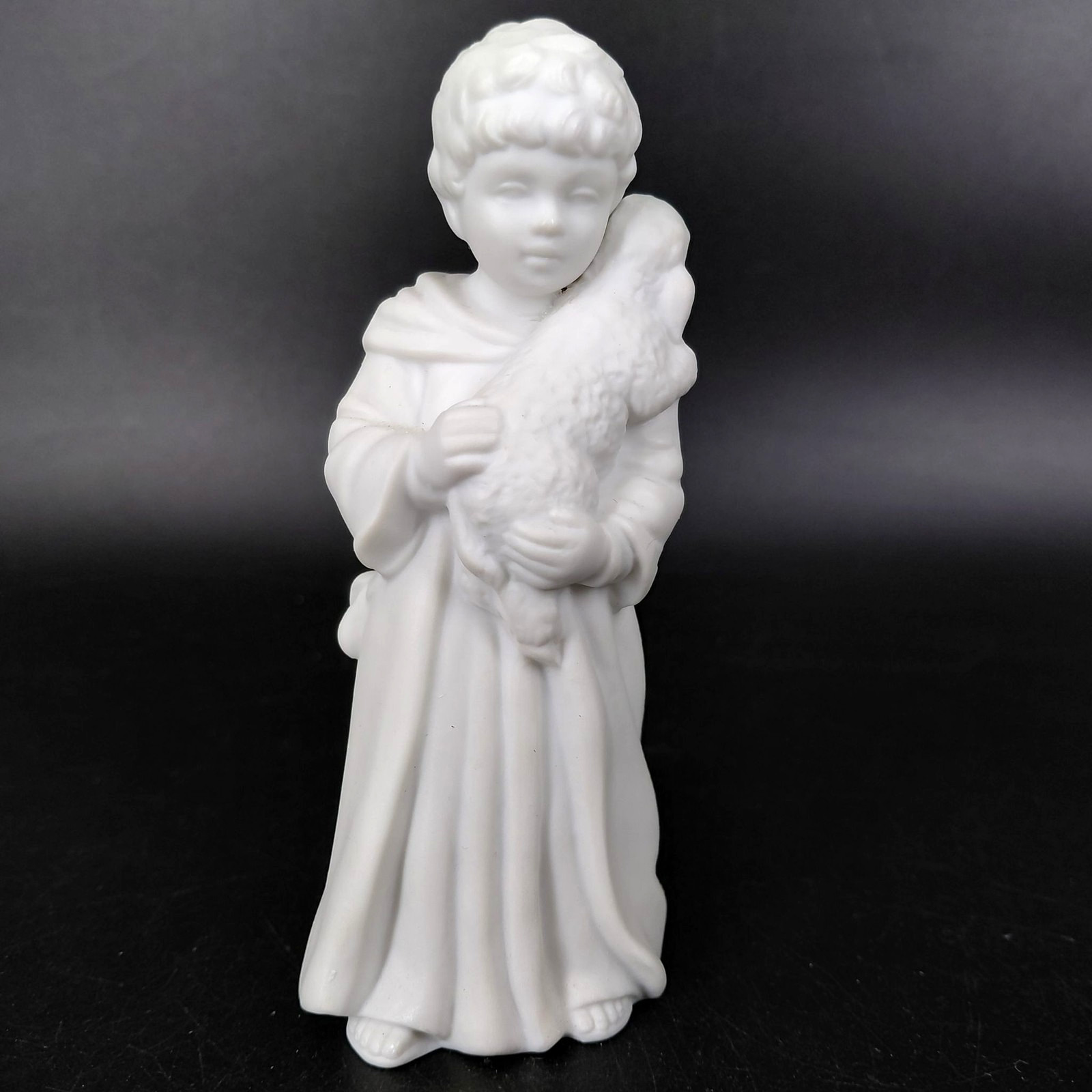Vint 1983 Avon Nativity Collectibles Porcelain Boy Lamb Figurine White Christmas
