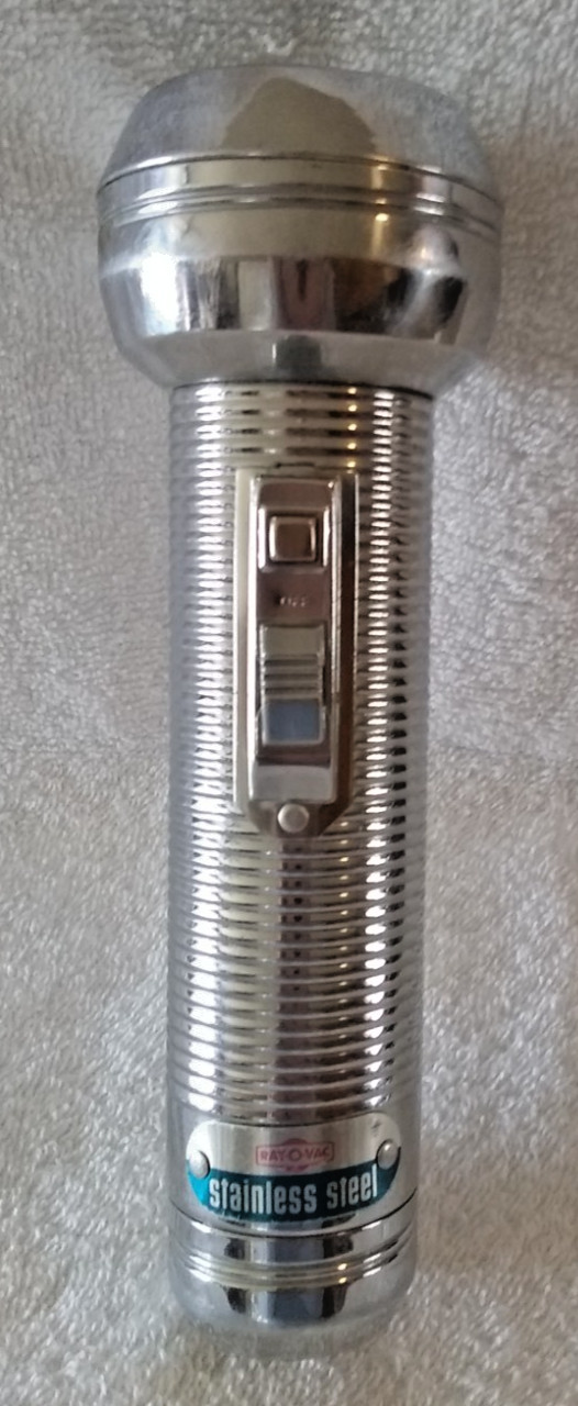 Vintage Ray-O-Vac Stainless Steel Ribbed Flashlight W/ Flash Button Working