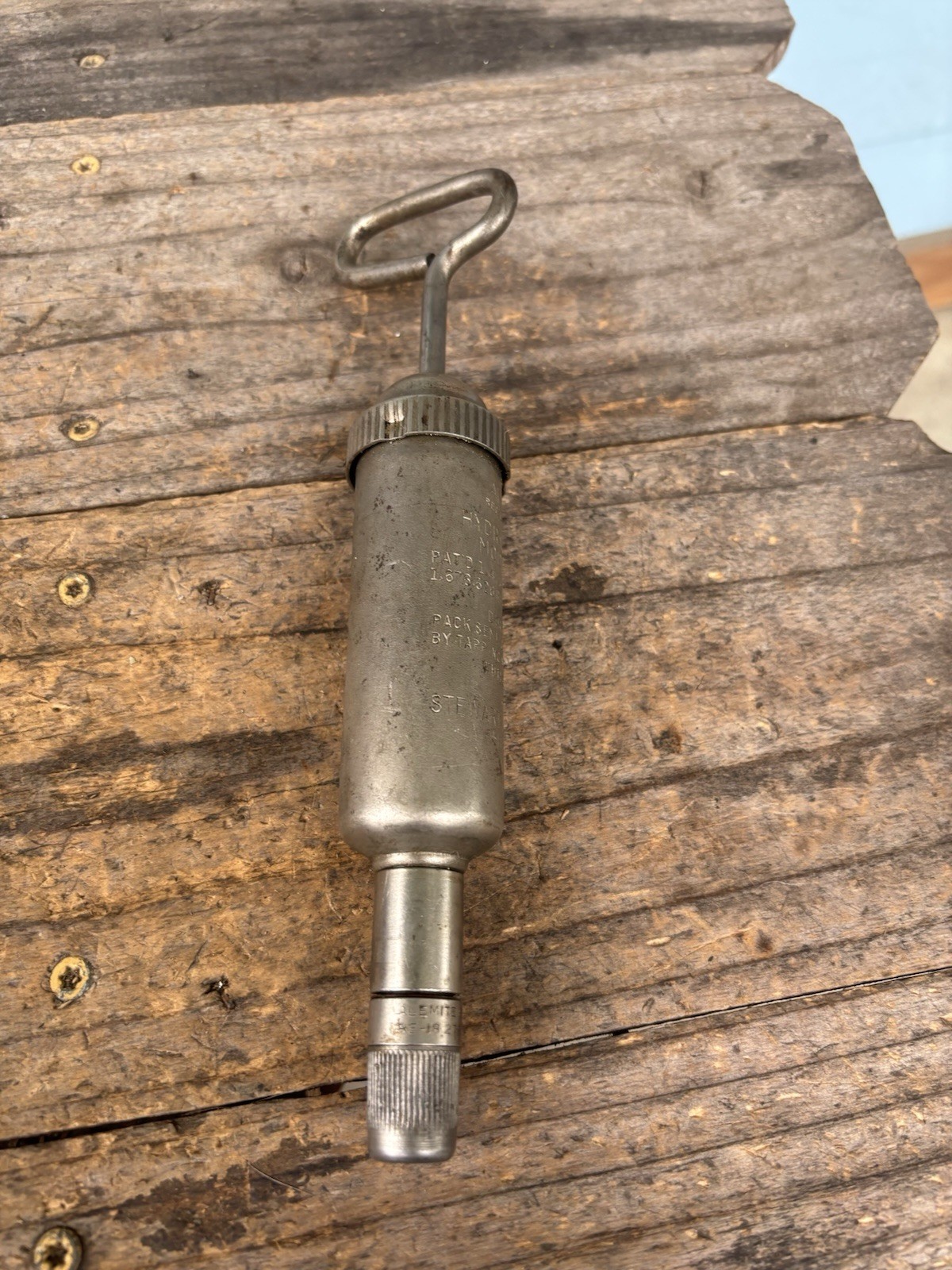 Alemite pumper Stewart Warner grease gun vintage MODEL #6178 PART OF A 35-36FORD