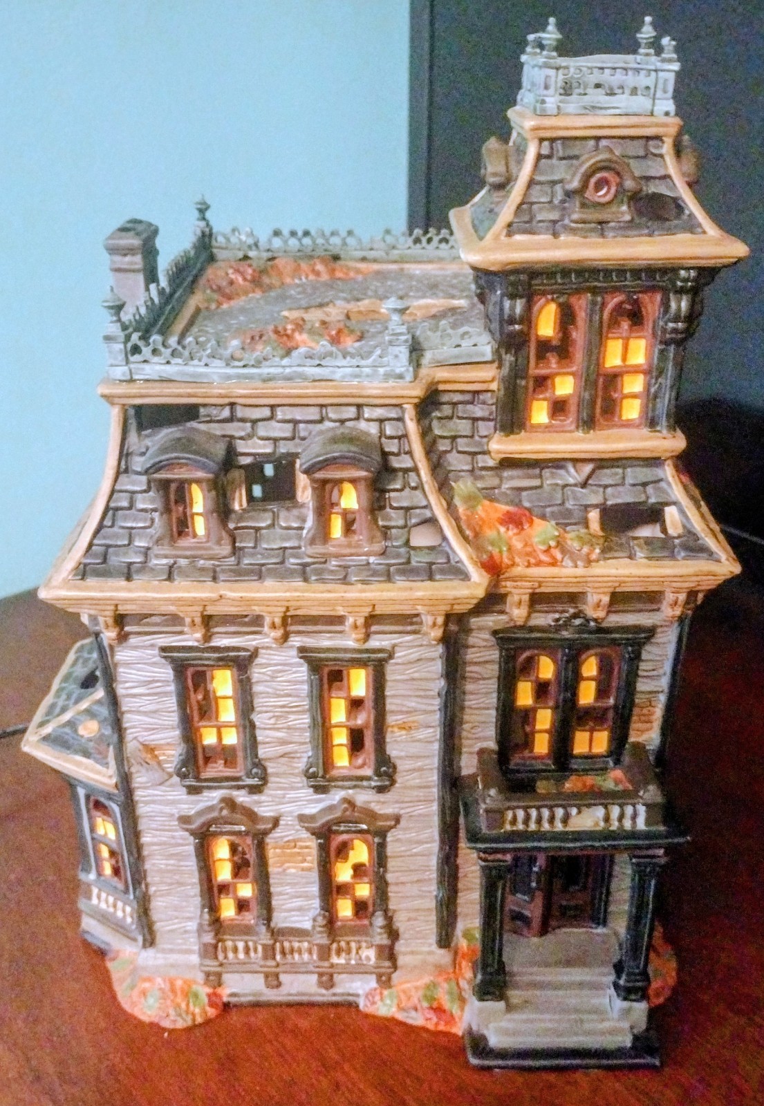 Vintage Dept. 56 Snow Village “Mordecai Mansion” Halloween 4025337 RETIRED 
