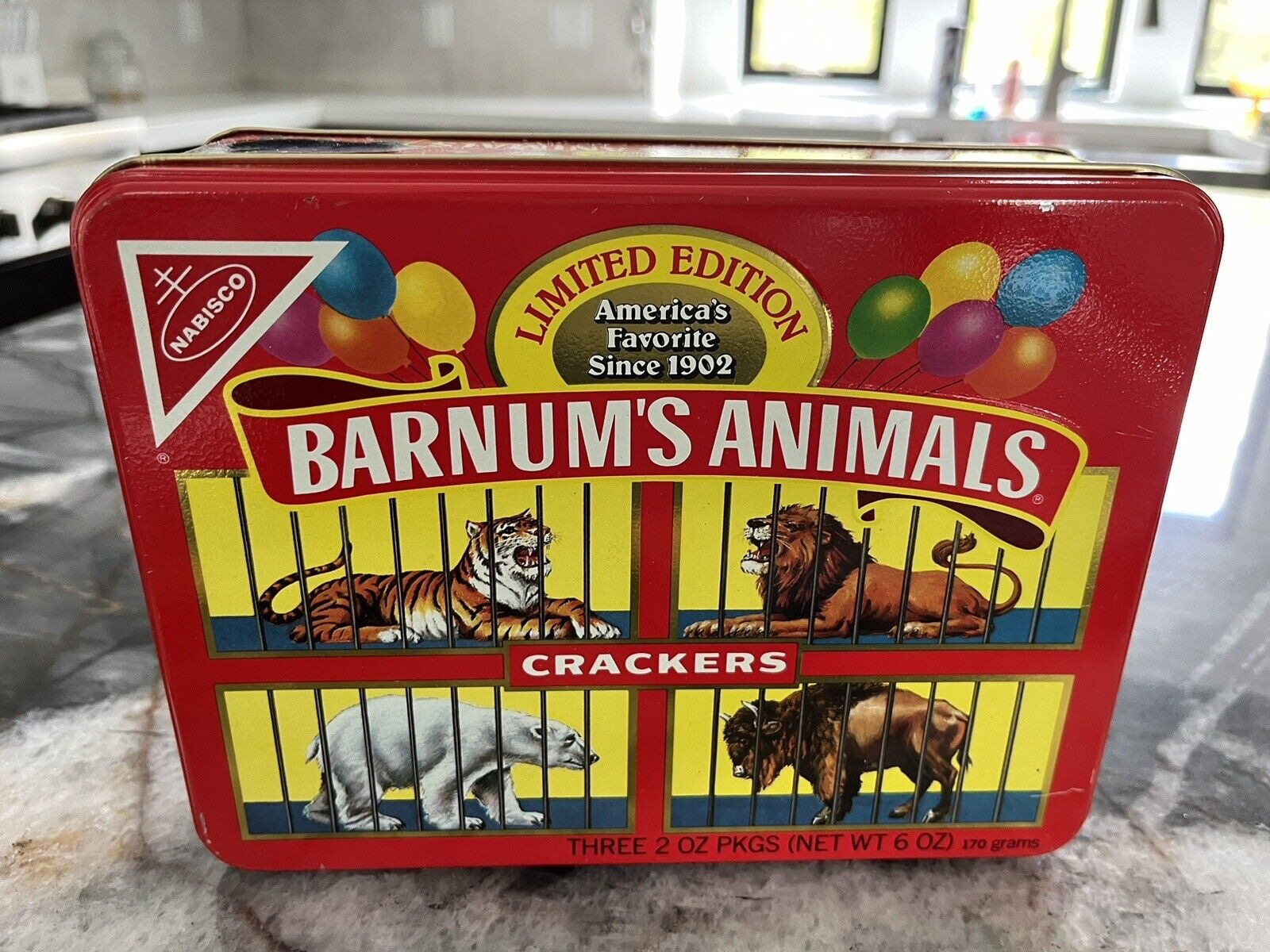 Nabisco Barnum's Animal Crackers Metal Tin 1989 P.T. Barnum's Circus Wagon Empty