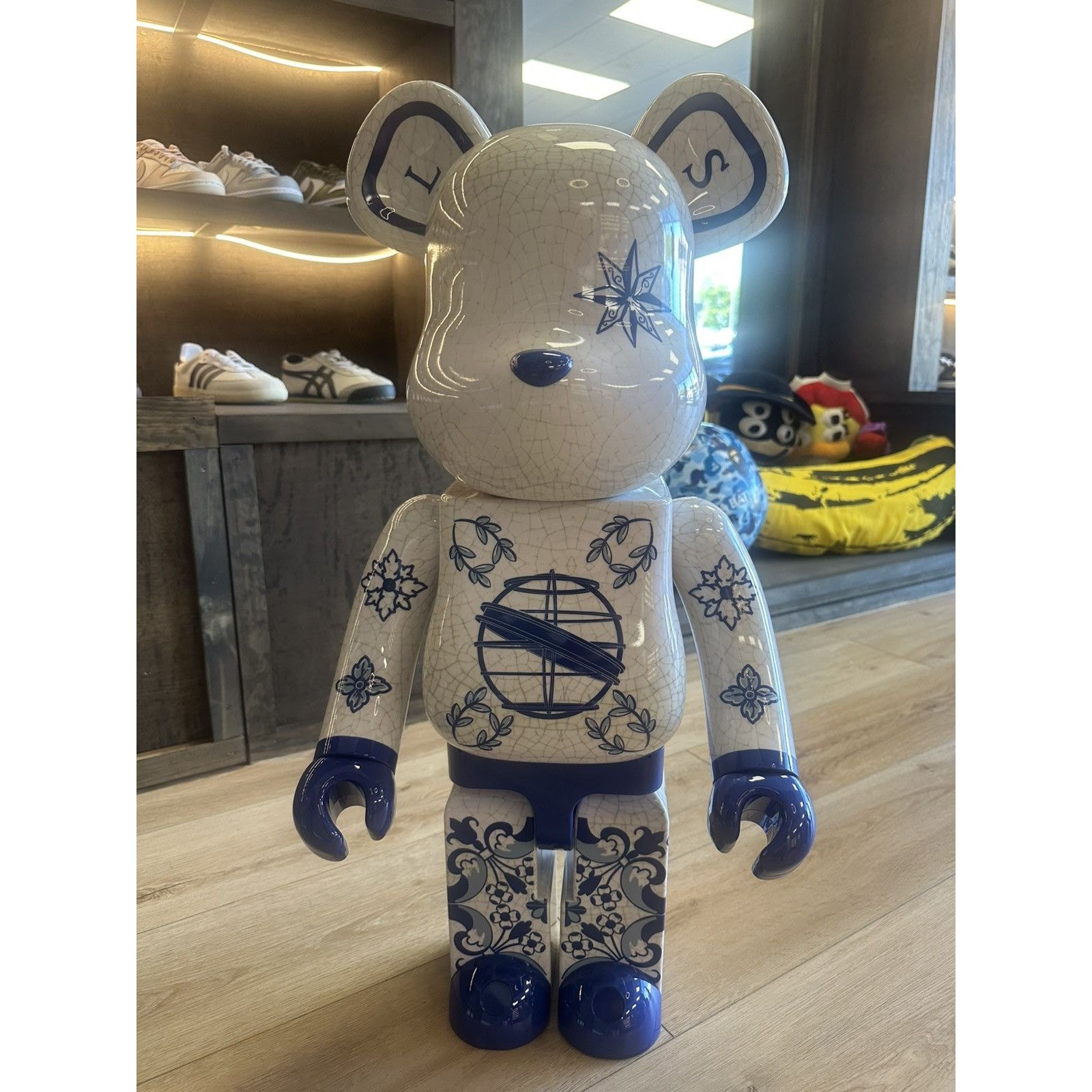 Bearbrick Macau 2023 X Senado Square 1000%