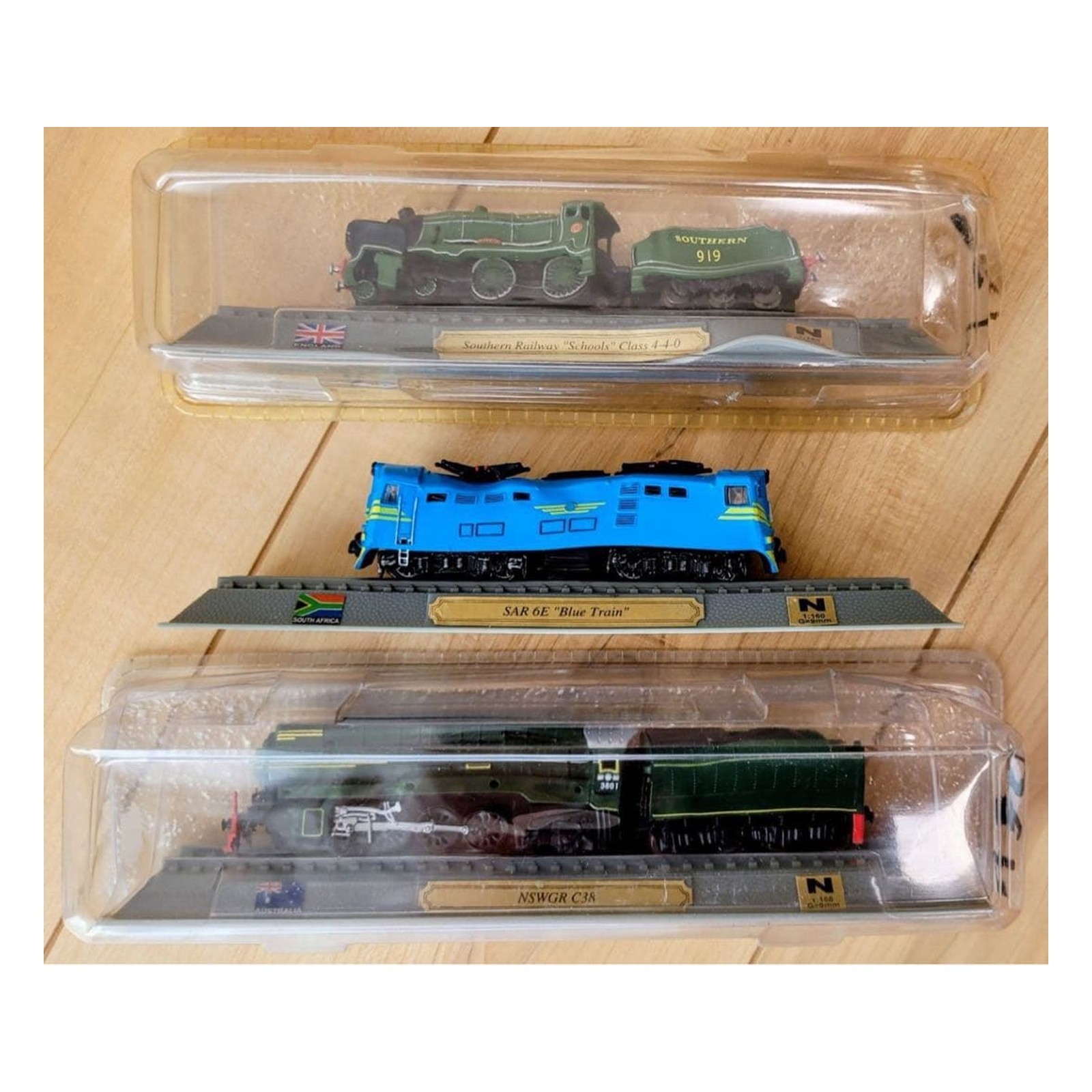 N Scale Blue Train Japan Set Gauge 3x Display Moderu