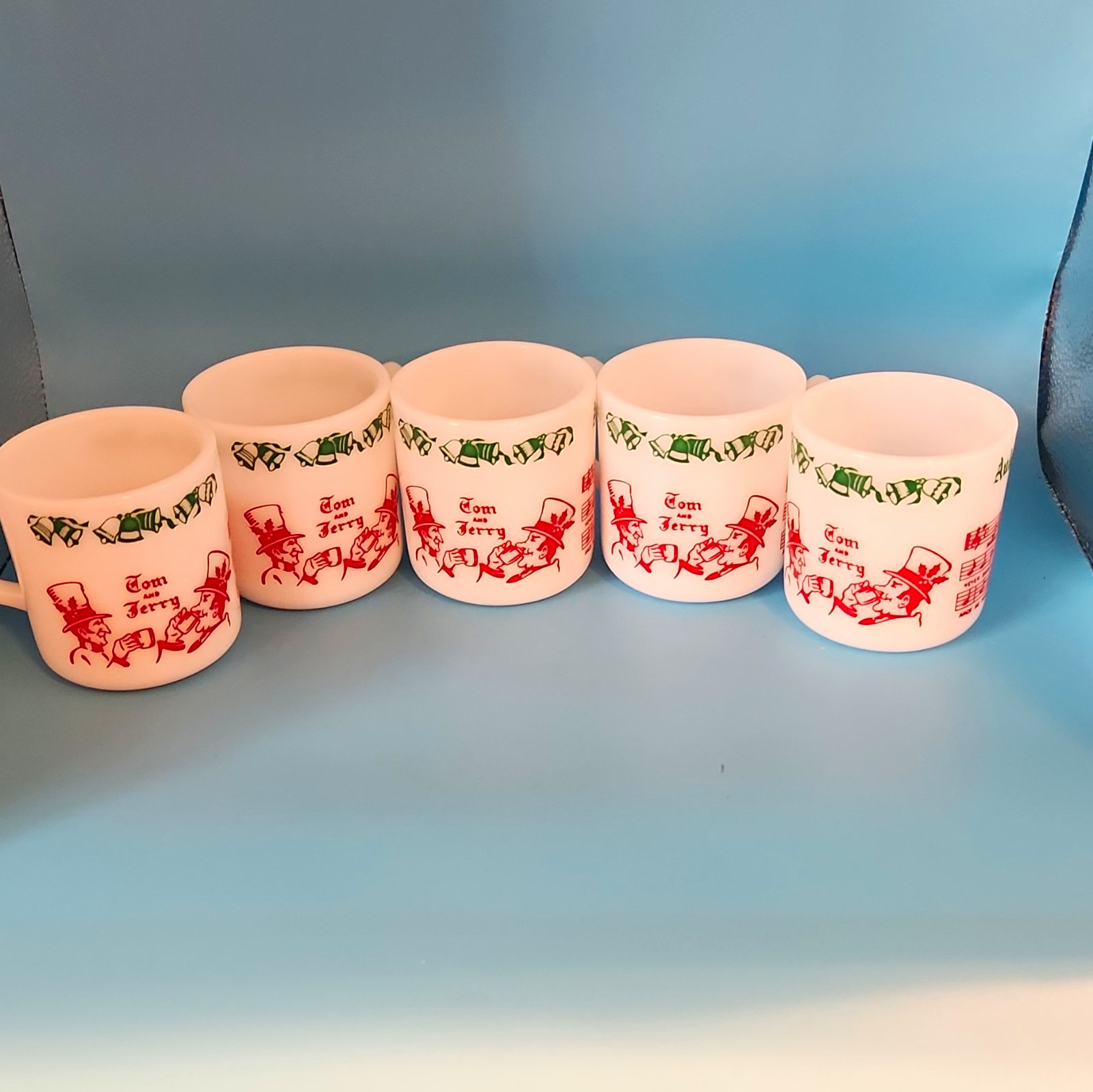 Vintage Hazel-Atlas glass Co Milk Glass Egg nog Mugs 40'-50's Tom and Jerry 