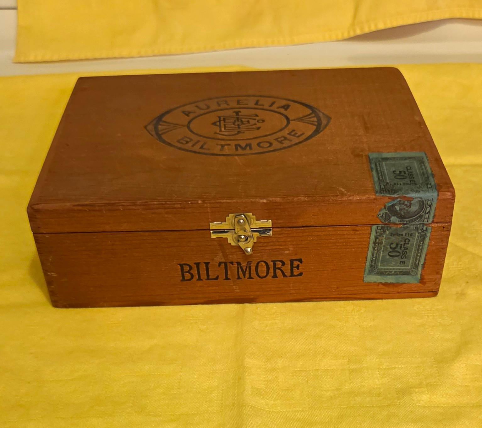 Vintage Aurelia Biltmore  Cigar Box w/ Tax Stamp Jose Escalante Hoke in the Head
