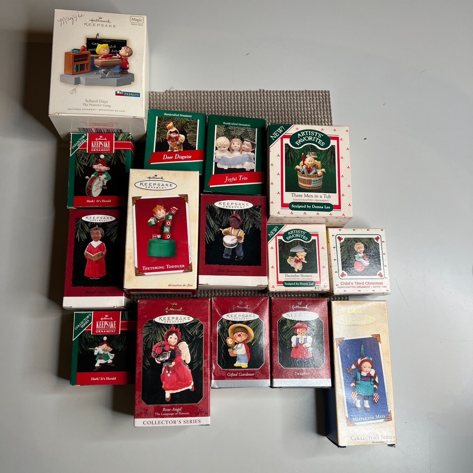 Vintage Hallmark Keepsake Ornament Lot of 15 w/ Boxes – Peanuts Magic, Artist