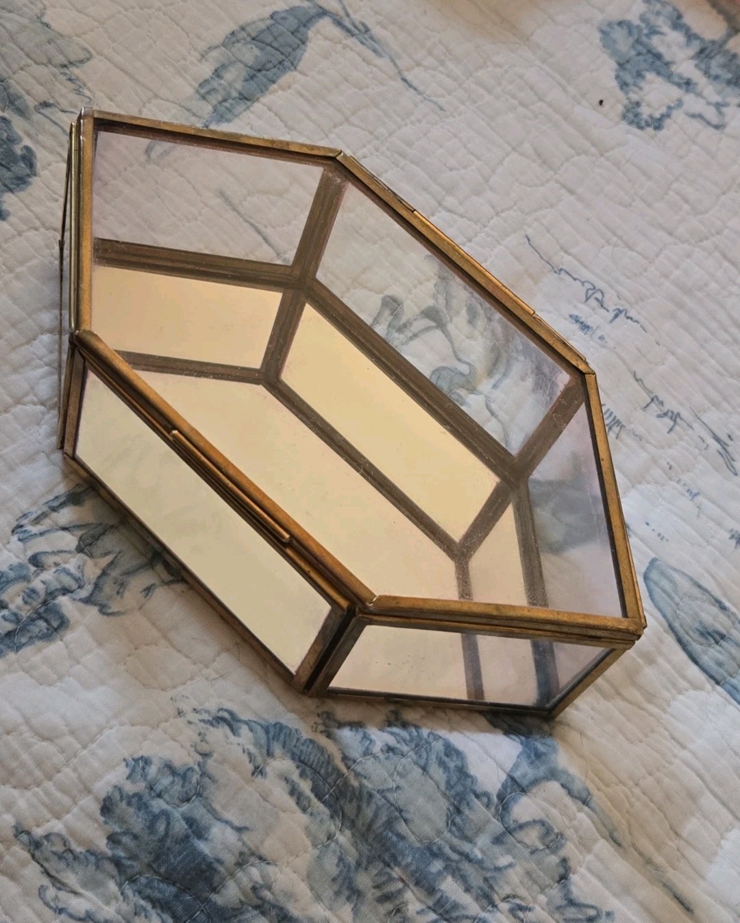 Vintage Hexagon Trinket Display Glass Box Mirrored Bottom Brass Urban Outfitters
