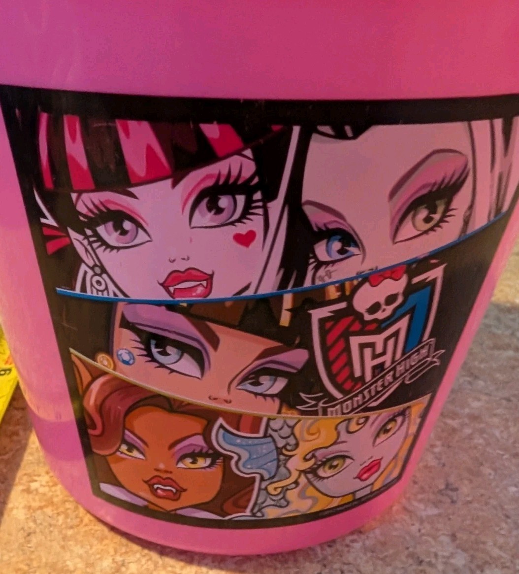 Monster High Easter Bucket Toys R Us 2013 New/ RARE 