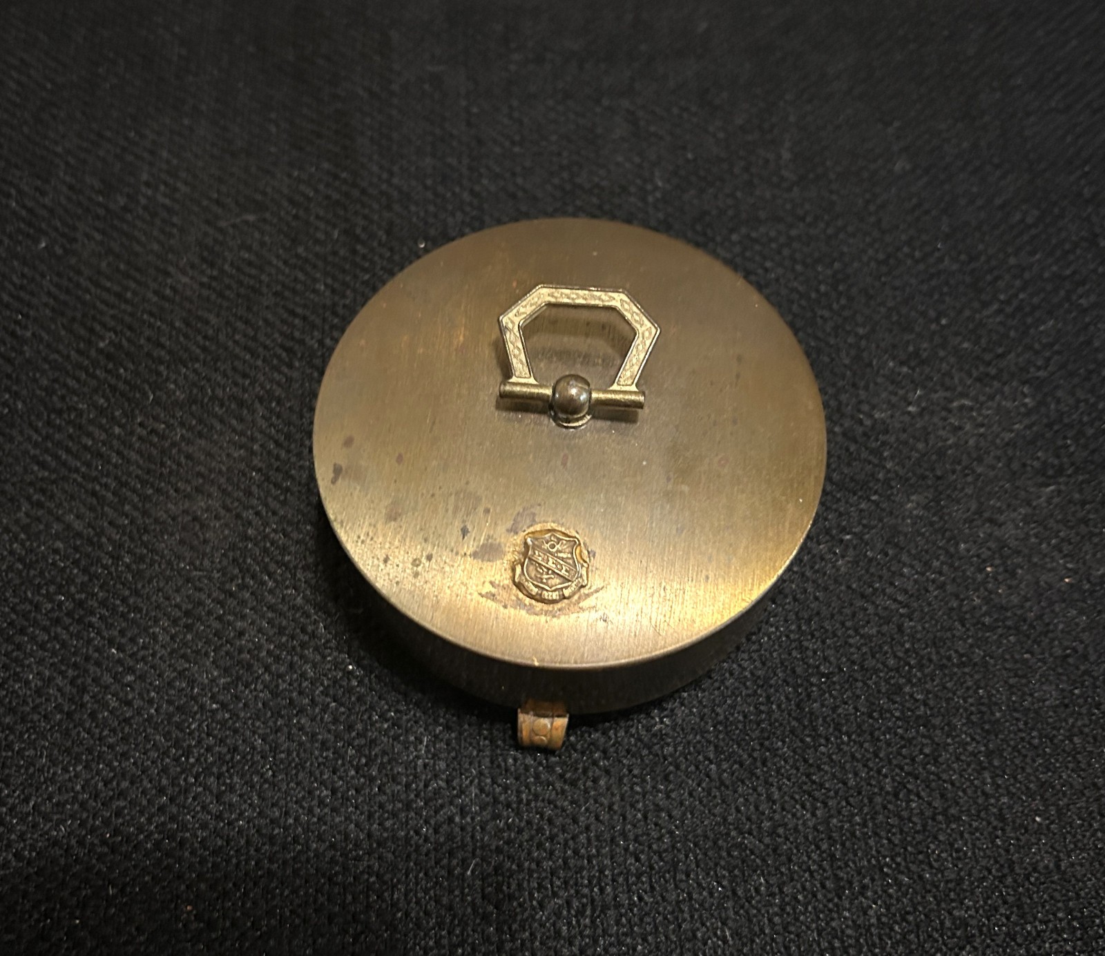 VINTAGE Sigma Sigma Sigma sorority unusal pin / jewelry box, crest on lid OLD