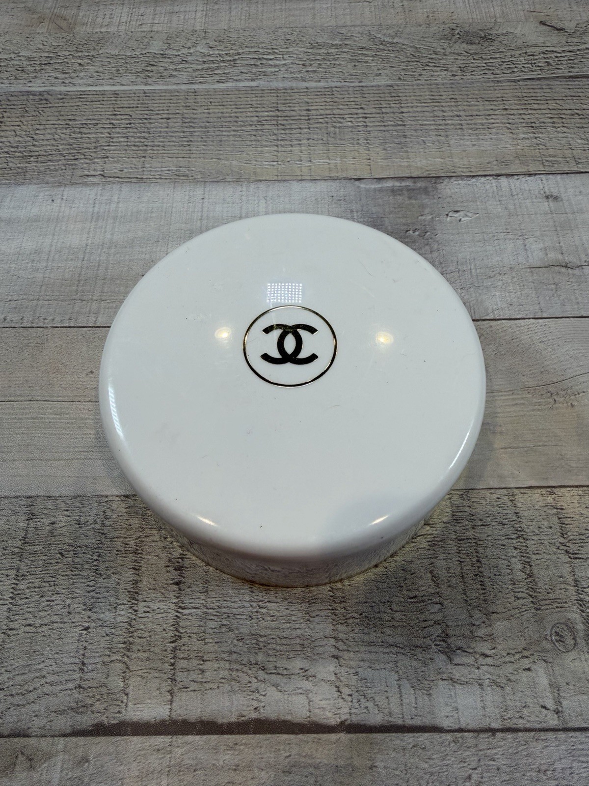 Vintage CHANEL No 5 Bath Powder 8 Oz Size 730 Puff Sifter Discontinued