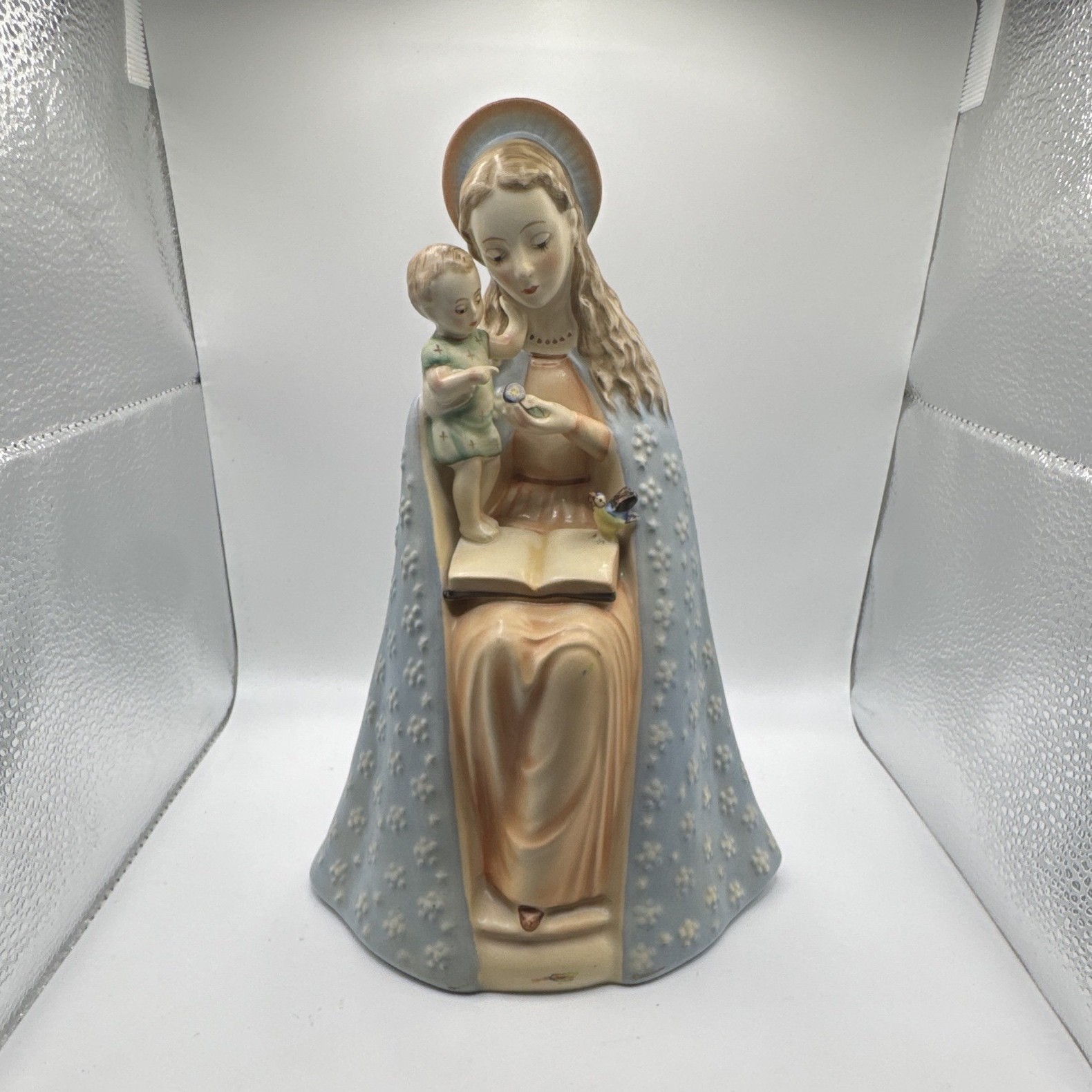 Vintage Goebel Hummel Flower Madonna Figurine 10/1 TMK-3 Stylized Bee Mary Jesus