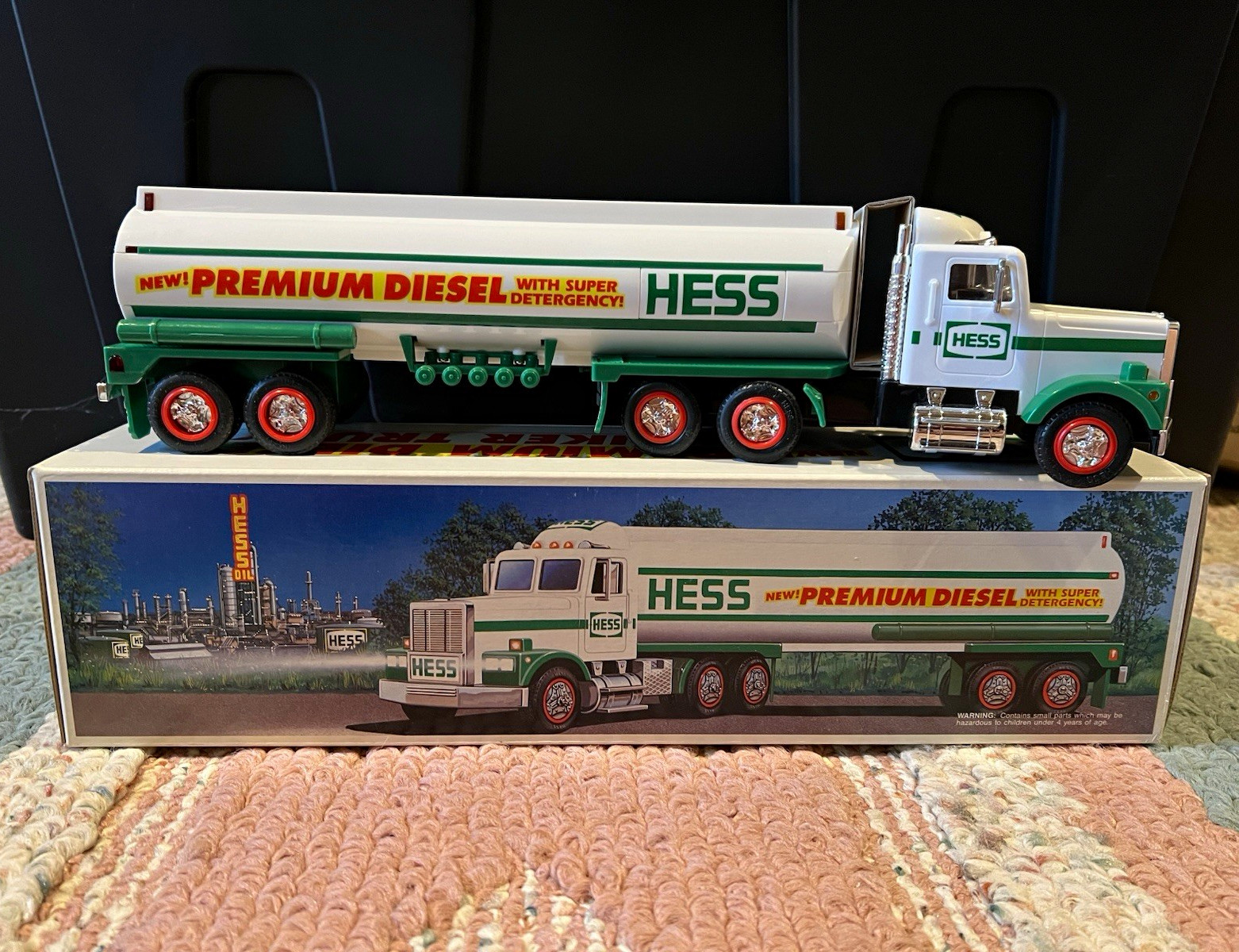 Rare Special Edition Vintage 1993 Hess Premium Diesel Tanker Toy Truck Gas & Oil