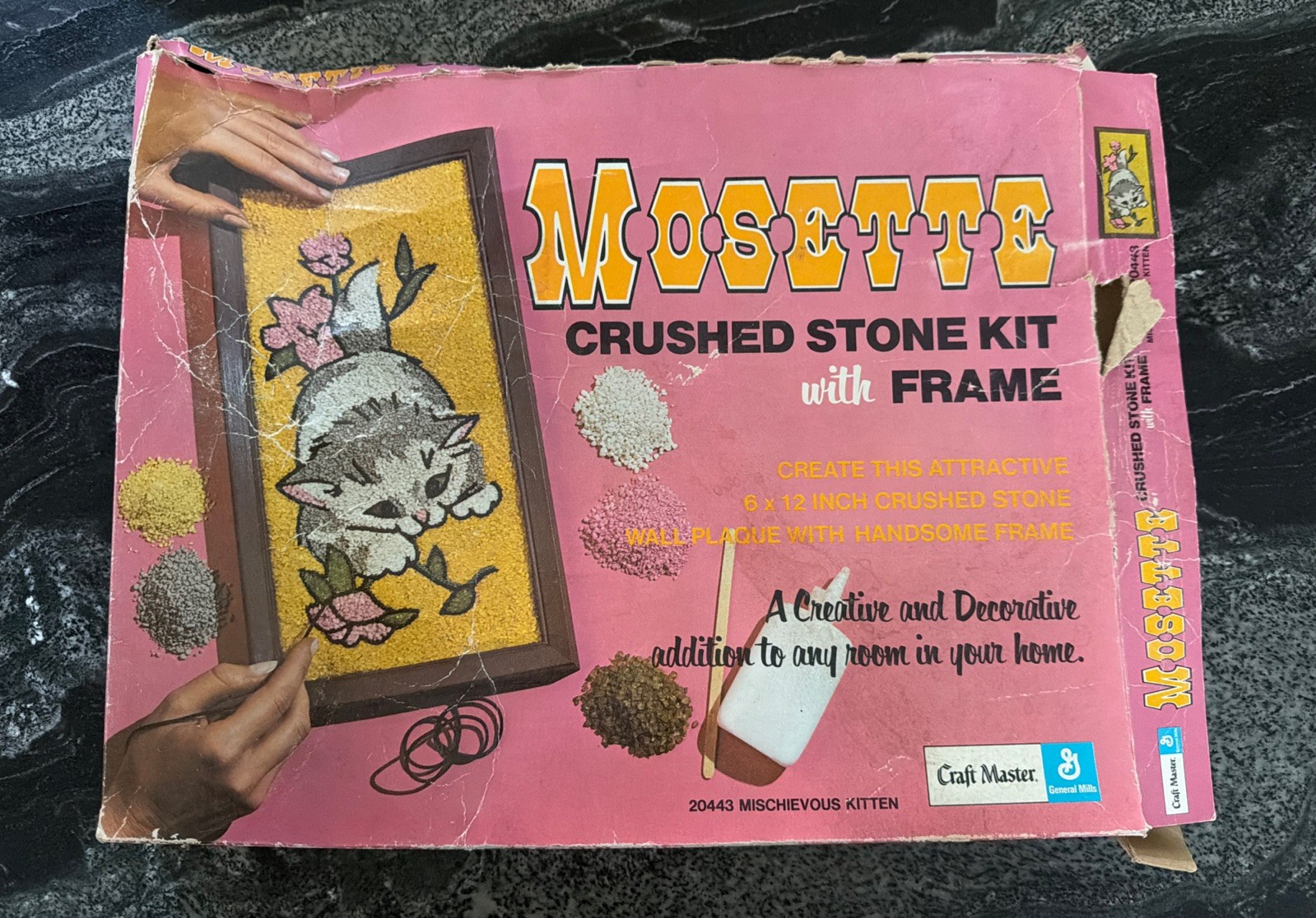 Vintage Mosette Crushed Stone Kit W/ Frame 6x12 Mischievous Kitten 20443