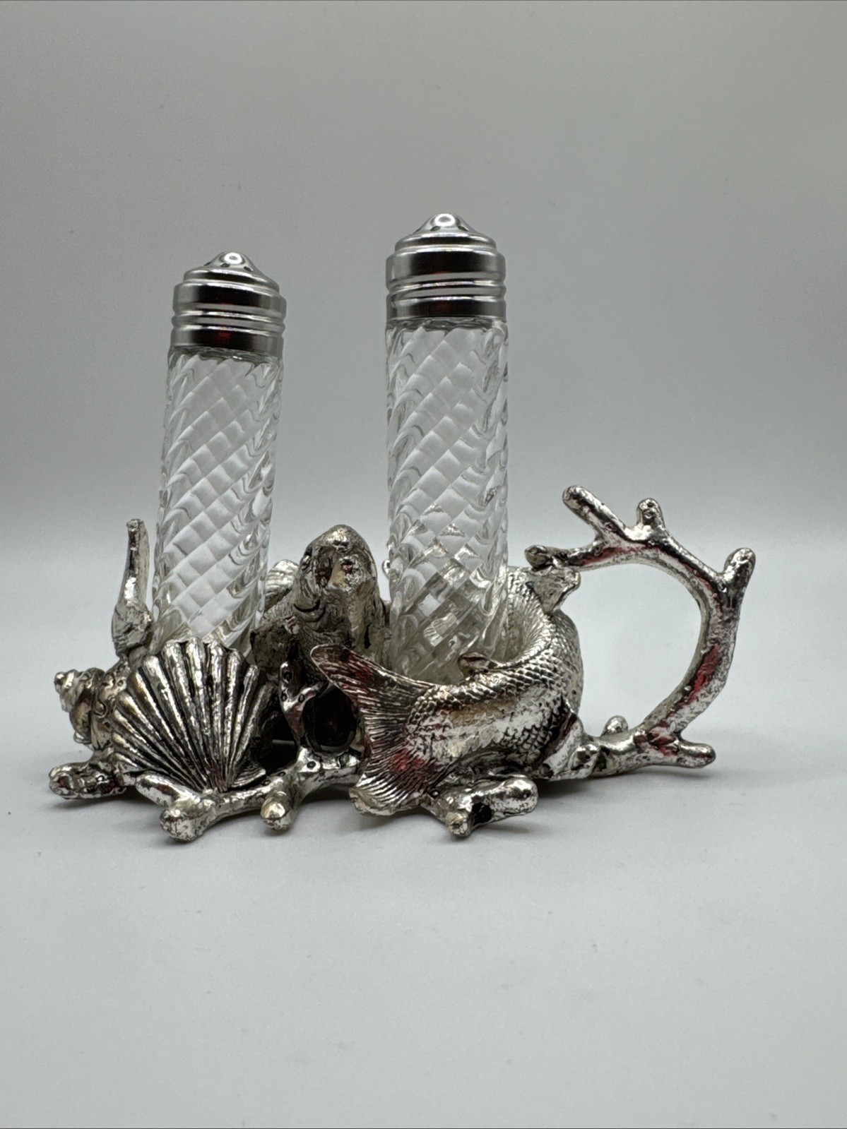 Vintage ARTHUR COURT Aluminum SALT AND PEPPER Fish Coastal Sea Shell Beach Set Vintage ARTHUR COURT Aluminum SALT AND PEPPER Fish Coastal Sea Shell Beach Set