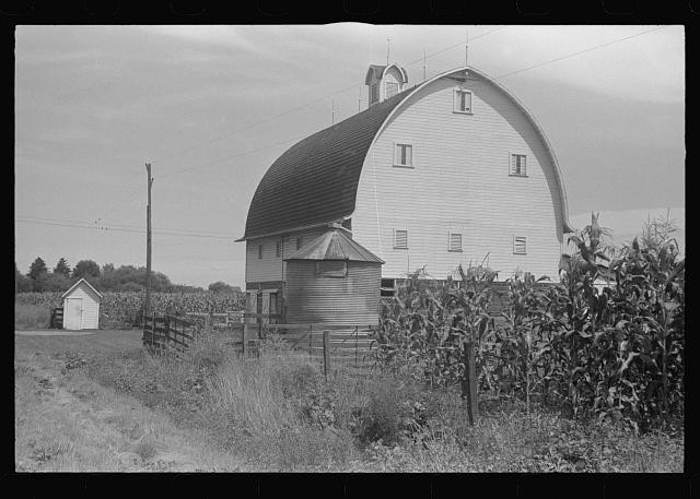 Photo:New Carlisle Ohio 1938 Farm Auction 135 Acre Barn House Cornfield