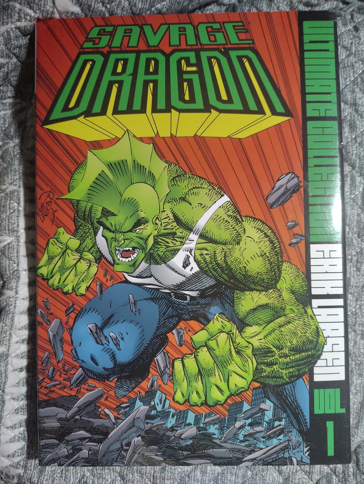 Savage Dragon Ultimate Collection Vol 1 HC Erik Larsen Image 2022 VF/NM Savage Dragon Ultimate Collection Vol 1 HC Erik Larsen Image 2022 VF/NM