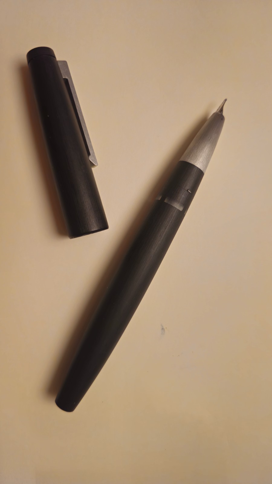 Lamy 2000 Black Fountain Pen with unusual 14K Gold OB Nib Lamy 2000 Black Fountain Pen with unusual 14K Gold OB Nib
