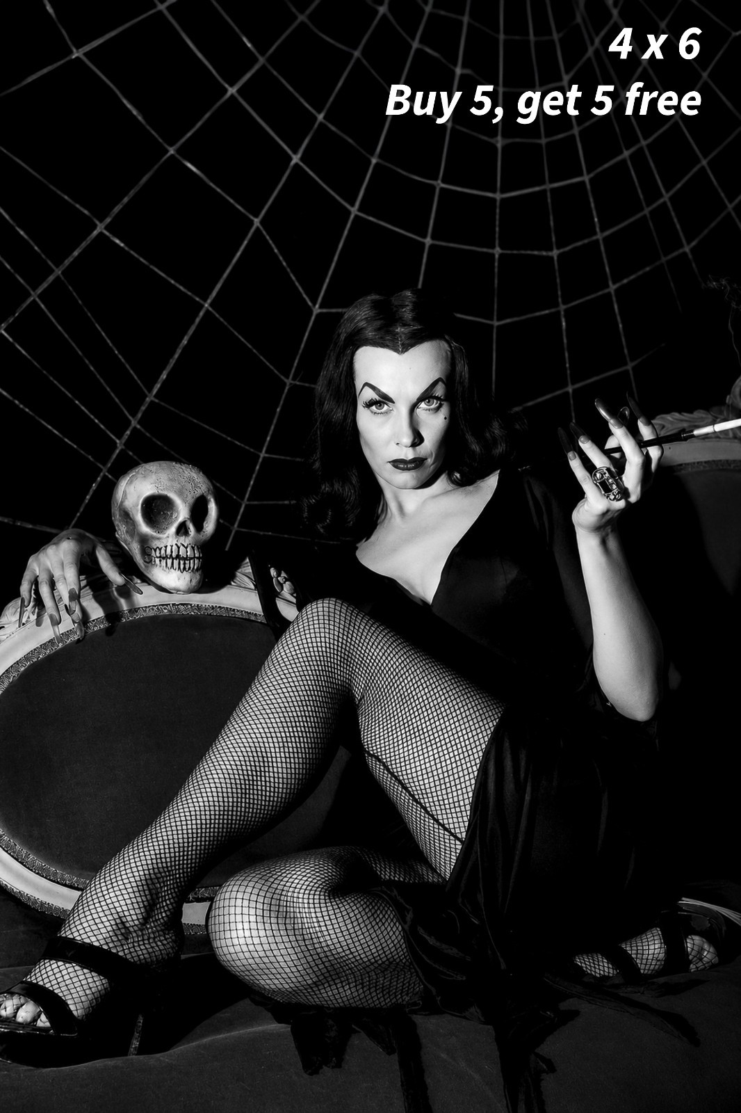 VAMPIRA - 4x6 Photo 🟣Classic Horror Television Gothic Glamour Portrait