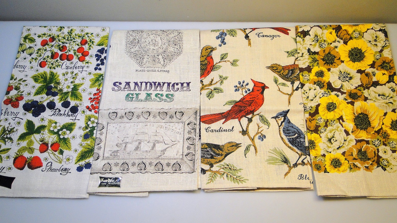 4 Vtg 60s Linen Towels NWT Kay Dee Berries Birds Sandwich Towel Lot 4 Vtg 60s Linen Towels NWT Kay Dee Berries Birds Sandwich Towel Lot