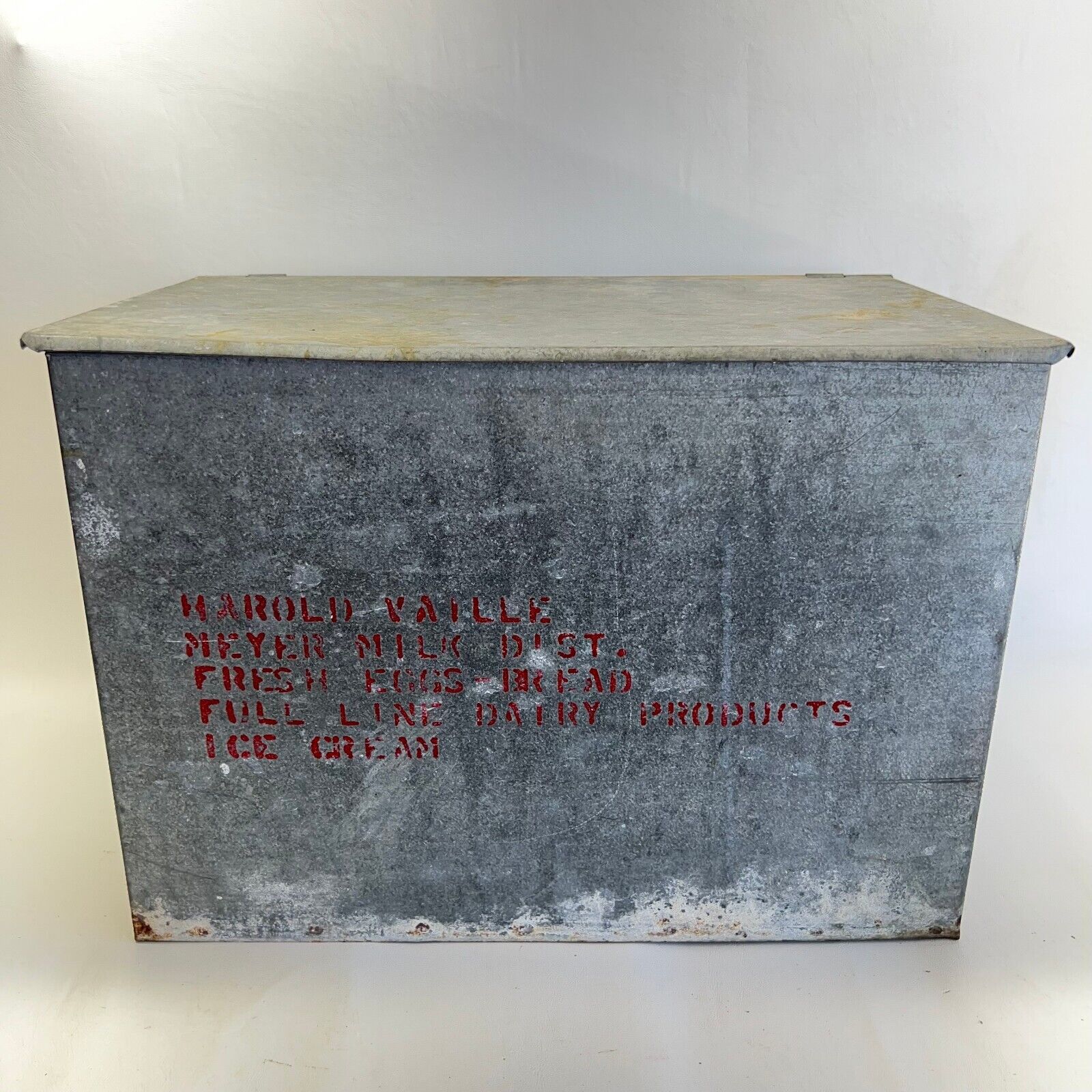 Vintage Harold Vaille Meyer Milk Dist. Metal Porch Box Galvanized 17x12x11.75